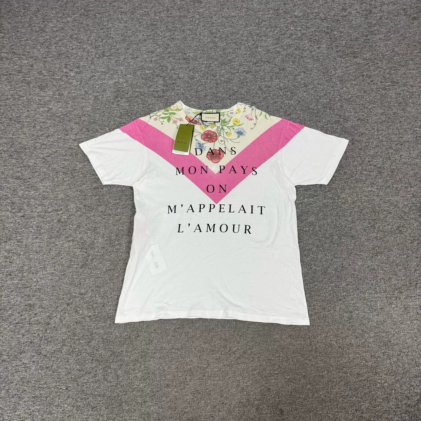 Gucci Gucci Floral Print Pink V-Neck Slogan T-Shirt Size S / US 4 / IT 40 - 1 Thumbnail