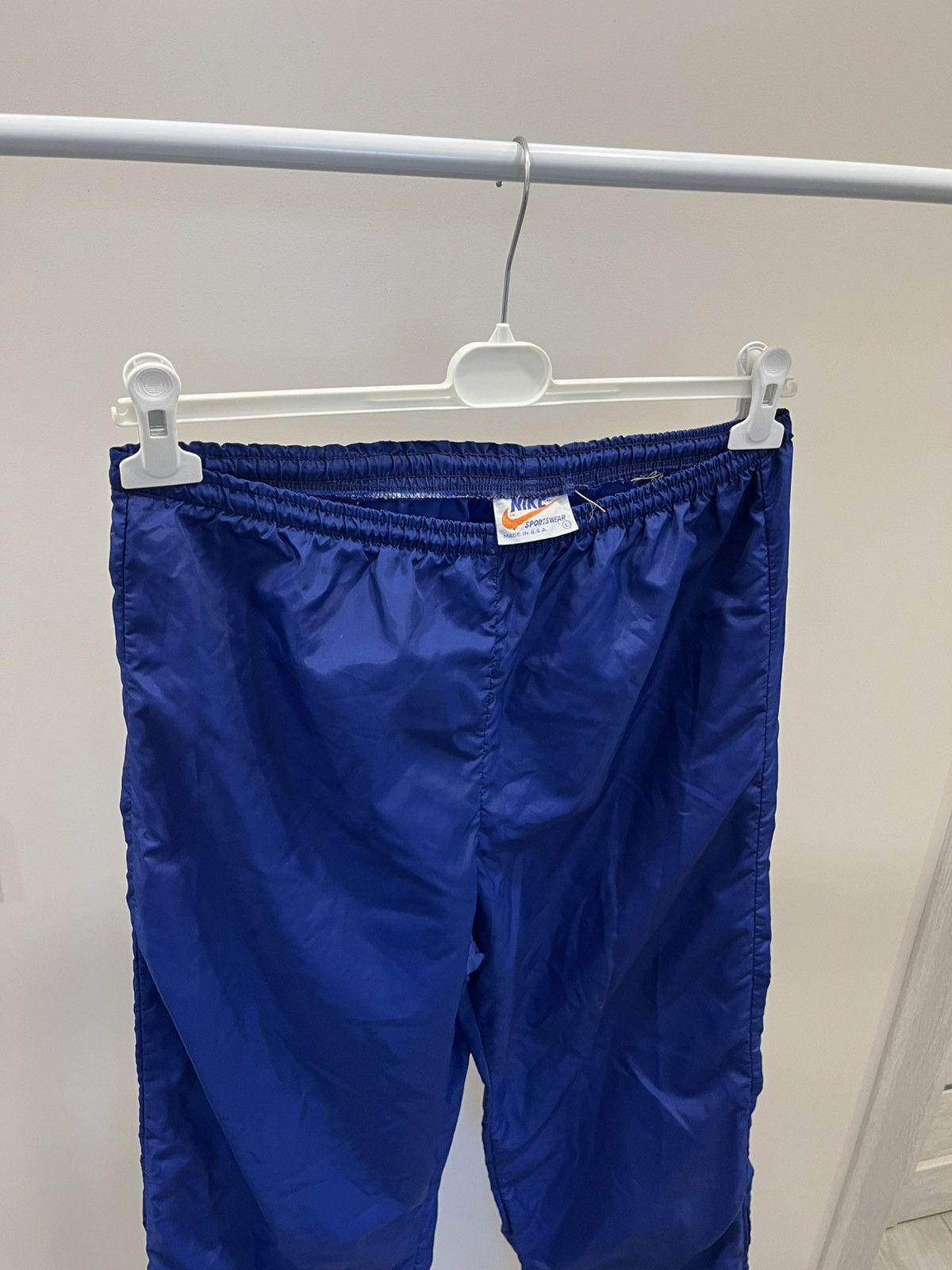 Nike Vintage 1970s 80s Nike Blue Tag Nylon Track Pants Size XL Size US 34 / EU 50 - 3 Thumbnail