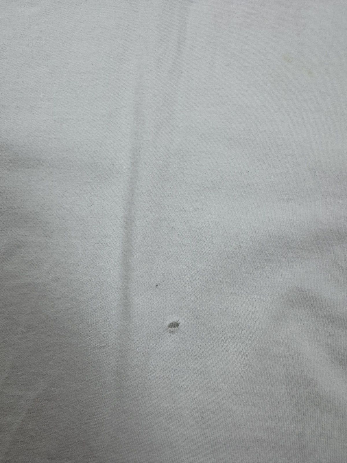 Other STUSSY VINTAGE WHITE T-SHIRT WITH QUEEN PRINT Mens size L Size US L / EU 52-54 / 3 - 11 Thumbnail