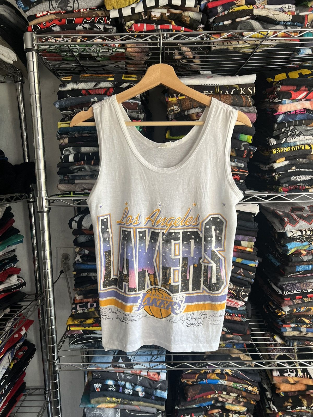 Vintage 80s Los Angeles Lakers Single Stitch Basketball Tee Size US S / EU 44-46 / 1 - 1 Thumbnail