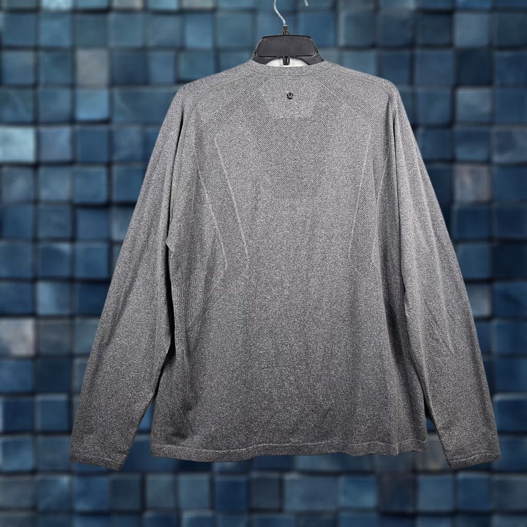 Lululemon Lululemon Men’s Heather Gray Metal Vent Tech Workout Top XXL Shirt Short Sleeve Logo Activewear All Seasons Sports Mens Regular Color Gray 2XL Size US XXL / EU 58 / 5 - 1 Thumbnail