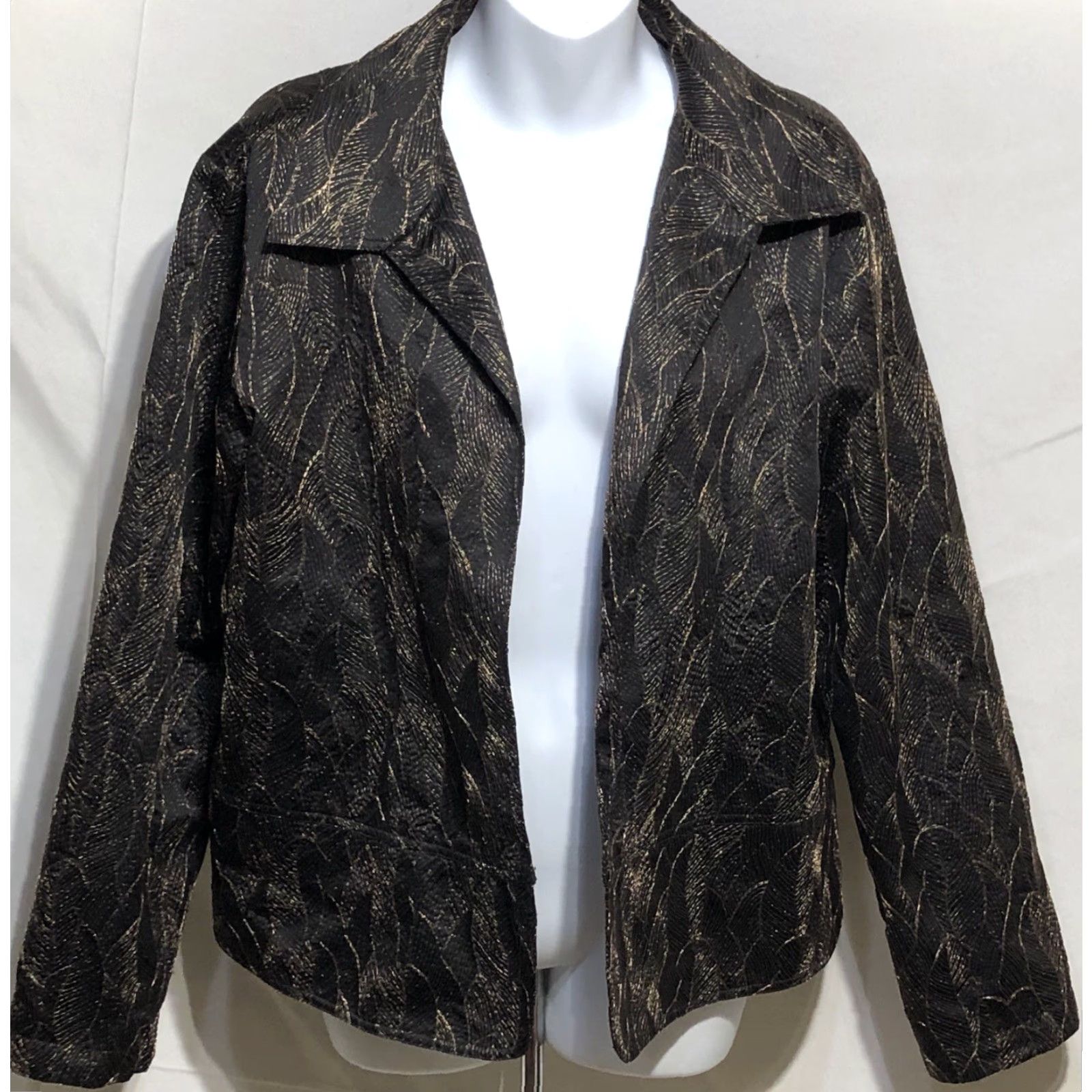 Vintage Chico's Blazer Jacket Brown Floral Embroidered Velvet Open Front Lined 3 L Womens Suit Jacket/Blazer Size XS / US 0-2 / IT 36-38 - 7 Thumbnail