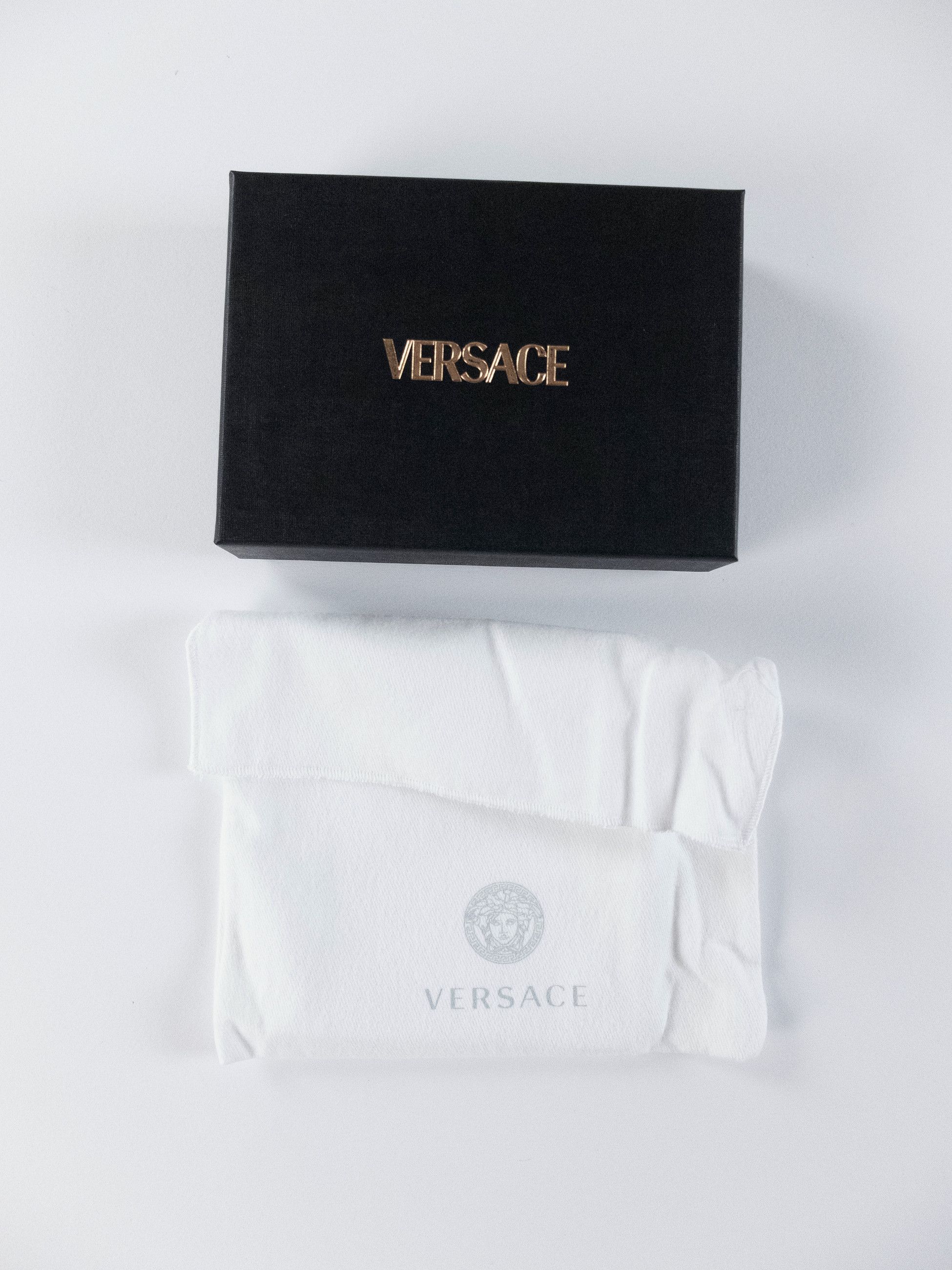 Versace VERSACE green leather bifold wallet with gold medusa pin Size ONE SIZE - 9 Thumbnail