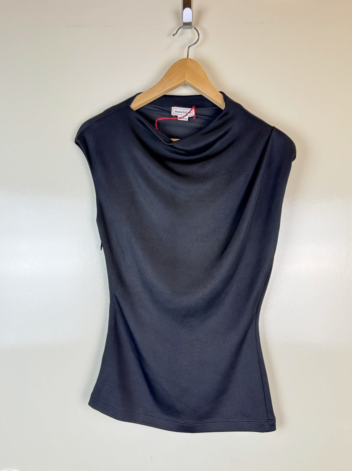 Alexander McQueen Alexander McQueen draped asymmetric sleeveless blouse top S Size S / US 4 / IT 40 - 1 Thumbnail