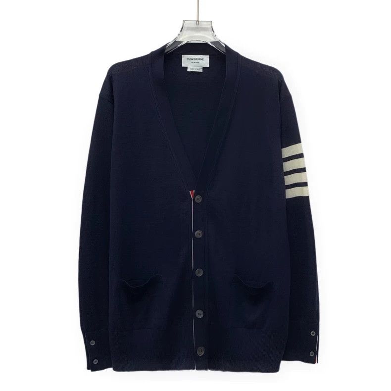 Thom Browne Thom Browne size4 Dark blue wool V-neck single row knitted Size US XL / EU 56 / 4 - 1 Thumbnail