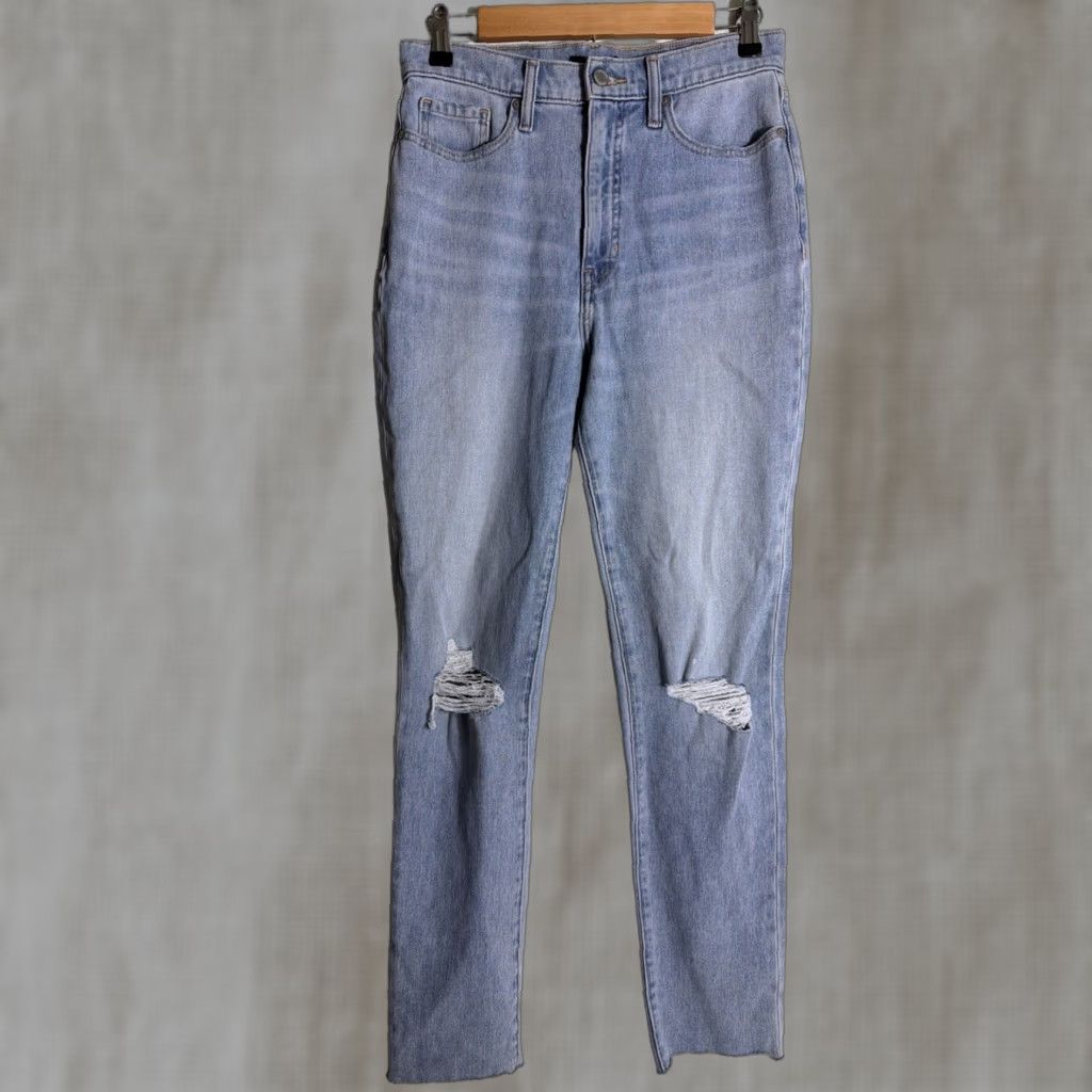 Banana Republic VINTAGE Banana Republic Premium Denim Ultra High Rise Slim For 29L Light Wash Distressed Size ONE SIZE - 1 Thumbnail