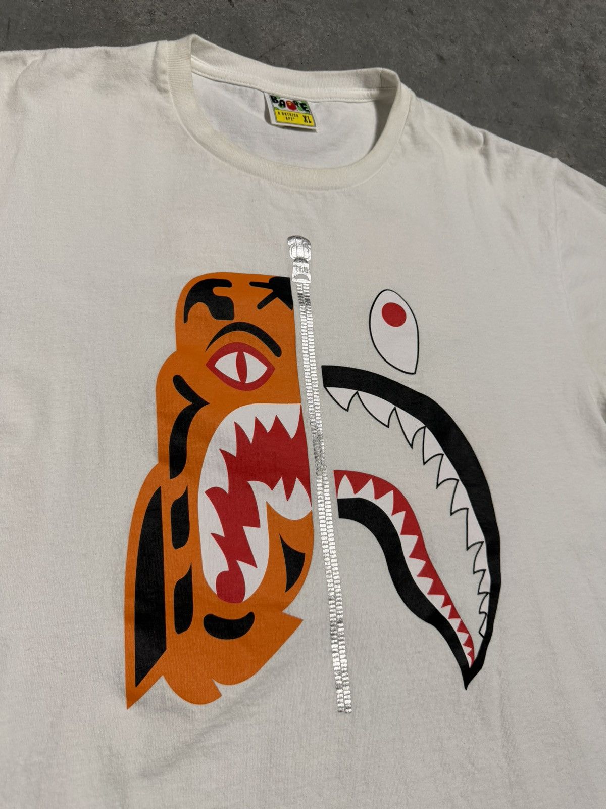 Bape Vintage Bape Tiger Shark Tee Size US XL / EU 56 / 4 - 2 Thumbnail