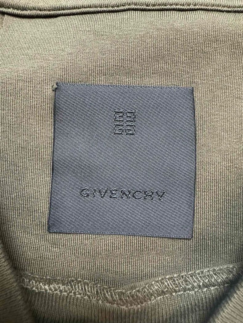 Givenchy Givenchy Military Green Logo Letter Printed Layered Fake T Size US M / EU 48-50 / 2 - 3 Thumbnail