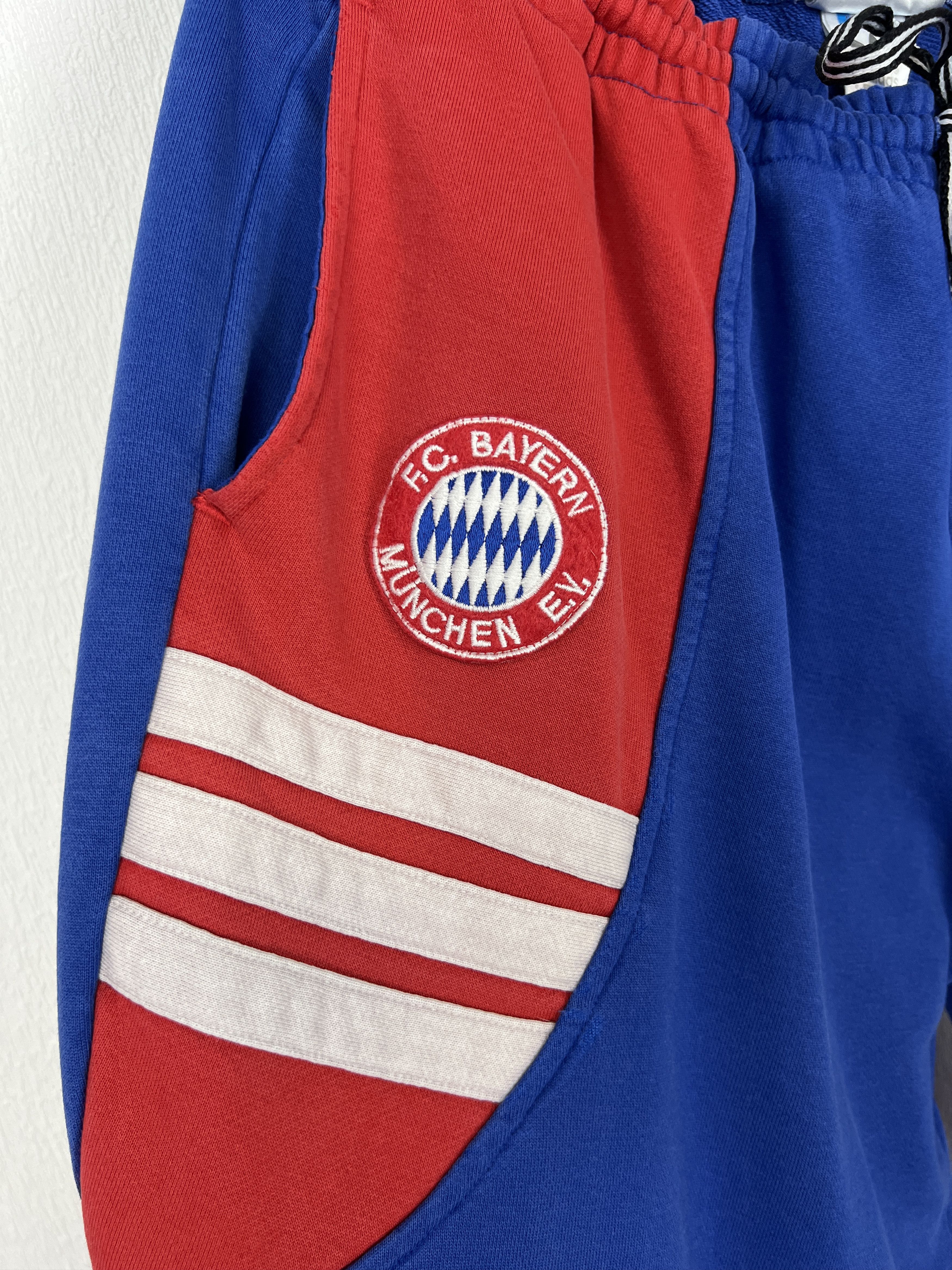 Adidas Vintage 90's Adidas Bayern Munich Football Pants L Size US 34 / EU 50 - 4 Thumbnail
