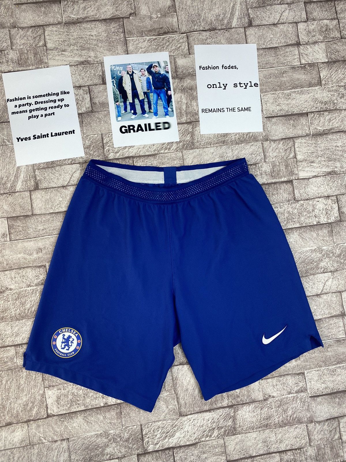 Nike × Vintage Nike Men’s 2018/19 Chelsea FC Vaporknit Match Shorts Size US 34 / EU 50 - 4 Thumbnail