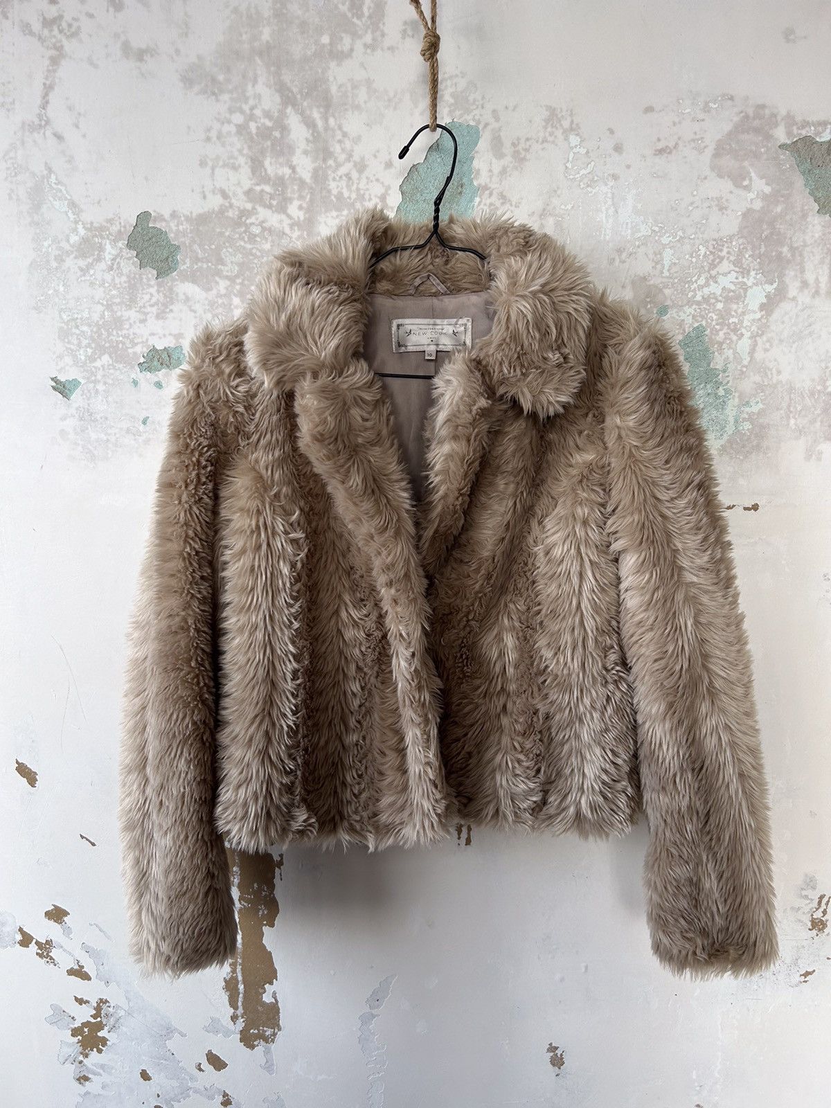 Vintage Faux raccoon fur coat round collar warm thick Size M / US 6-8 / IT 42-44 - 1 Thumbnail