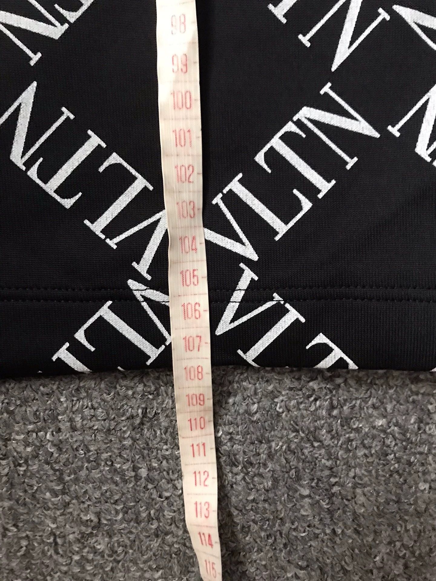 Valentino Valentino Drawstring Waist Zip Cuff VLTN Print Pants Size L Size US 34 / EU 50 - 9 Thumbnail
