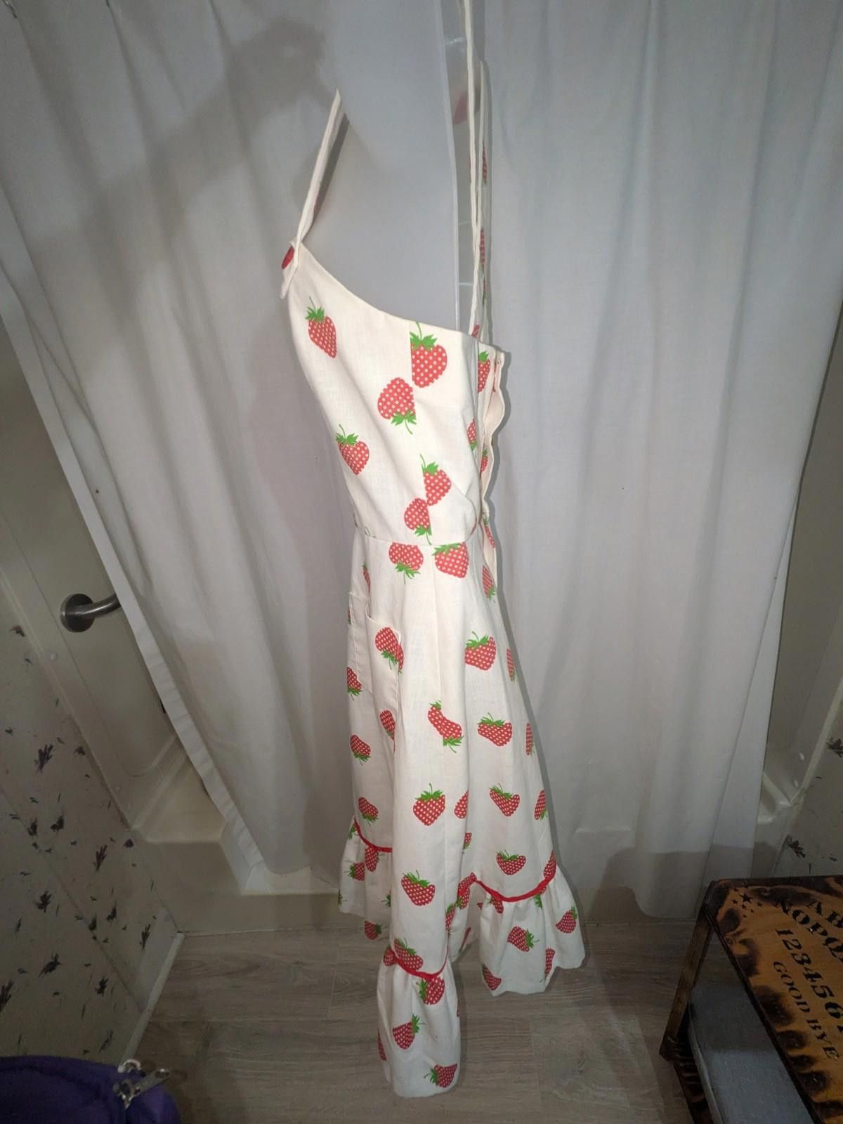 Handmade VTG 60s Pinup Handmade Strawberry Print Linen Apron Dress S Size S / US 4 / IT 40 - 8 Thumbnail
