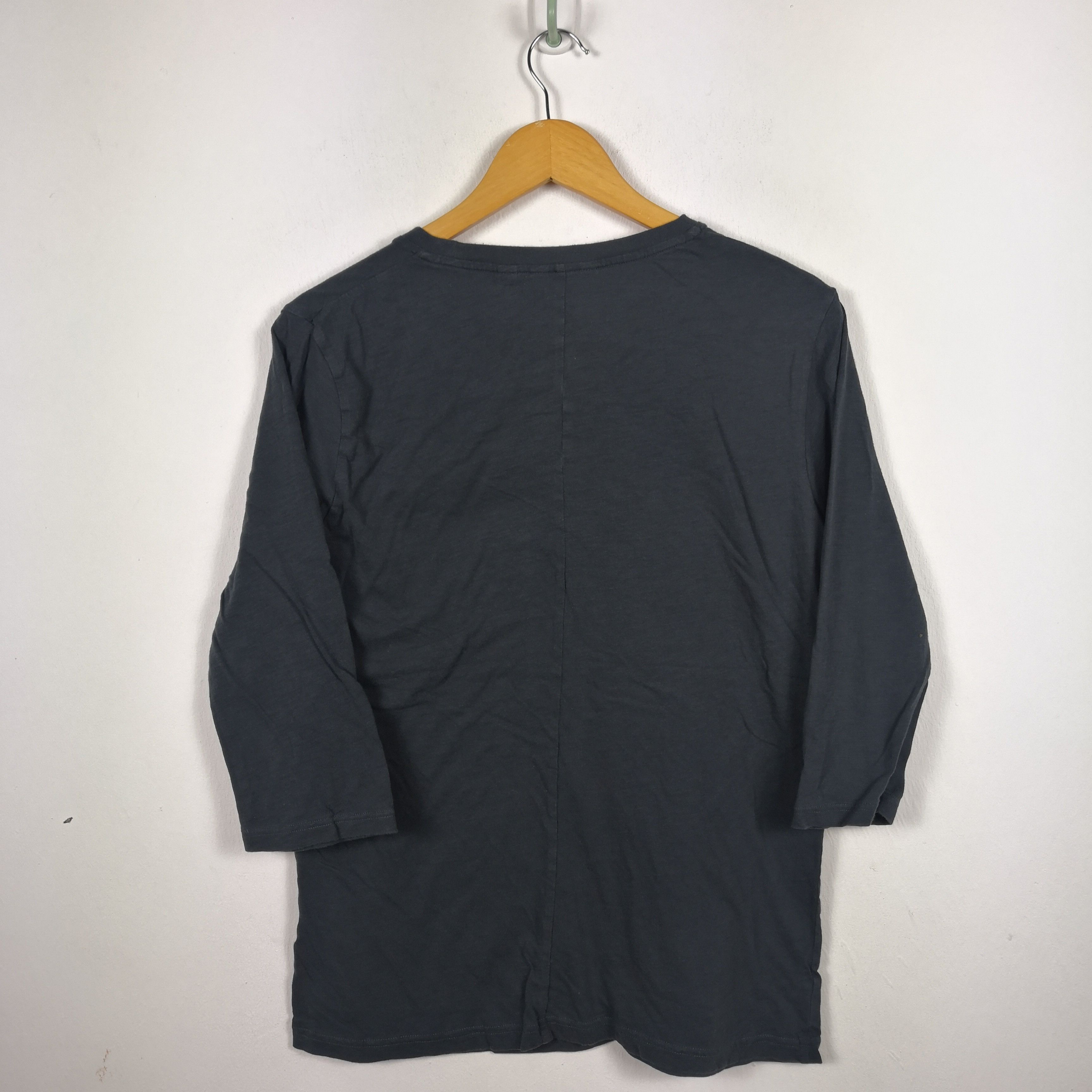 Japanese Brand Y2K Undercover X Uniqlo New Standard Family T-Shirt 56789 Size US M / EU 48-50 / 2 - 4 Thumbnail