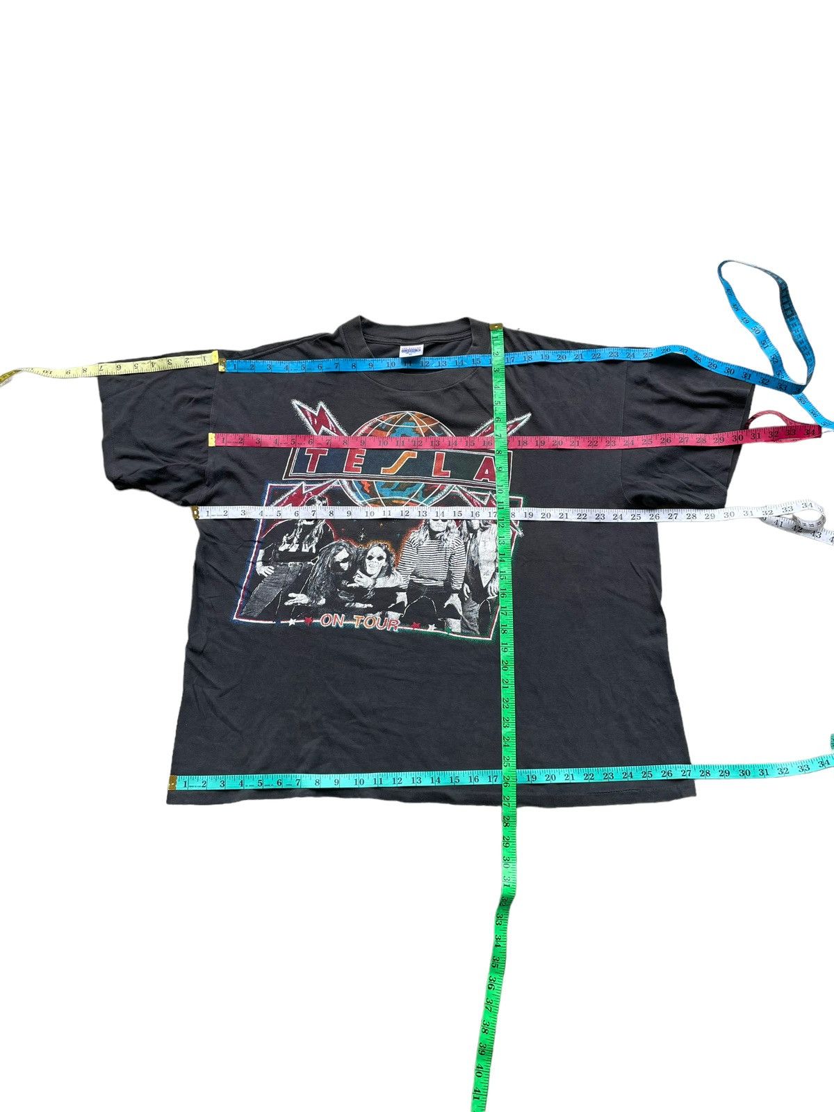 Band Tees Vintage & Rare 90’s Tesla On Tour Live in Concert Size US XL / EU 56 / 4 - 12 Thumbnail