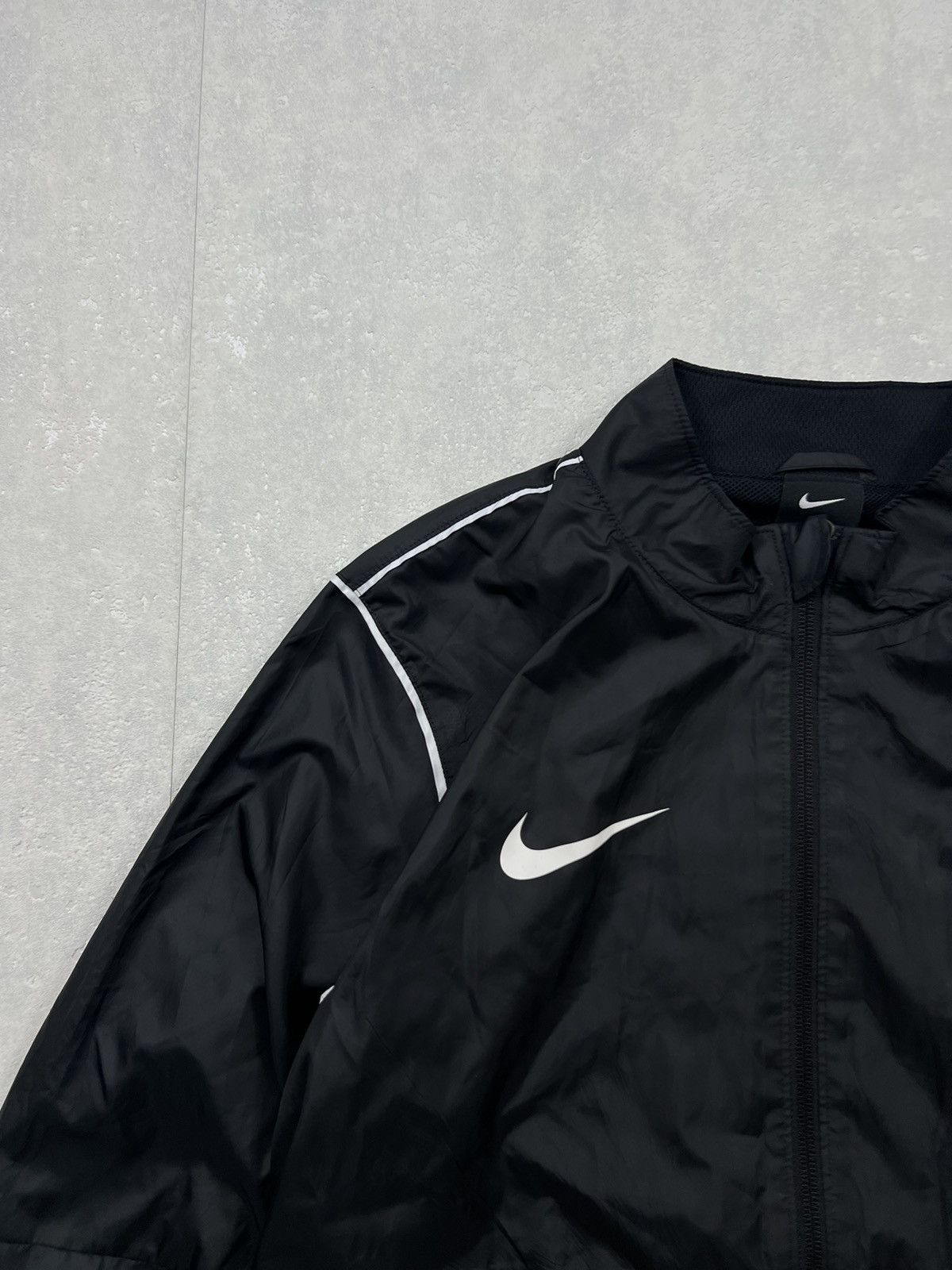 Nike NIKE MANCHESTER UNITED LOGO SWOOSH TRACK JACKET VINTAGE Y2K Size US S / EU 44-46 / 1 - 3 Thumbnail