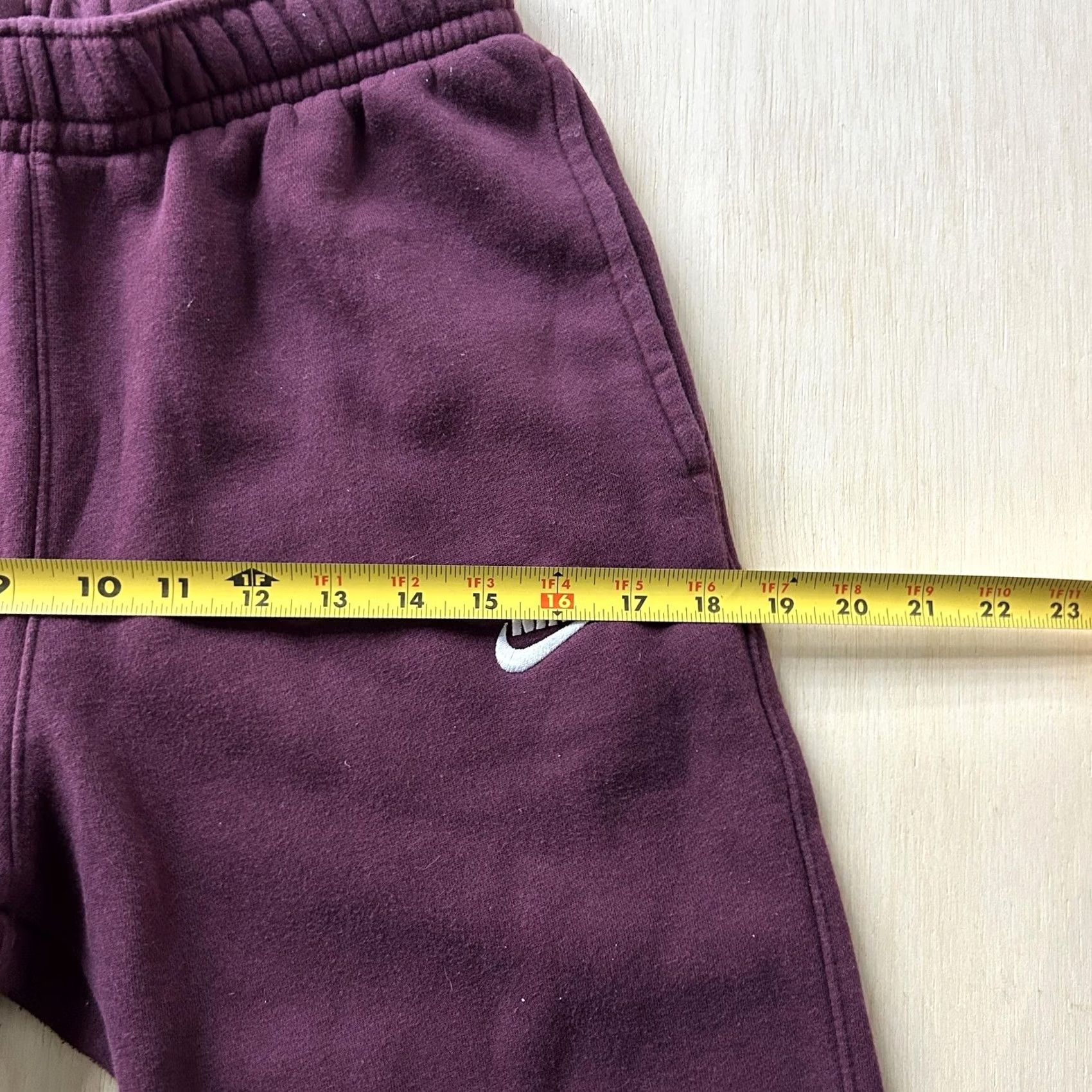 Nike Nike Sweatpants Mens Small Purple Fleece Joggers Elastic Waist Pockets Swoosh Size US 29 - 7 Thumbnail