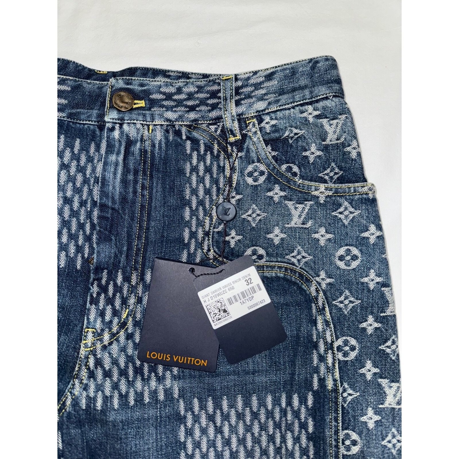 Louis Vuitton Louis Vuitton x Nigo Giant Damier Waves Monogram Logo Blue Size US 32 / EU 48 - 6 Thumbnail