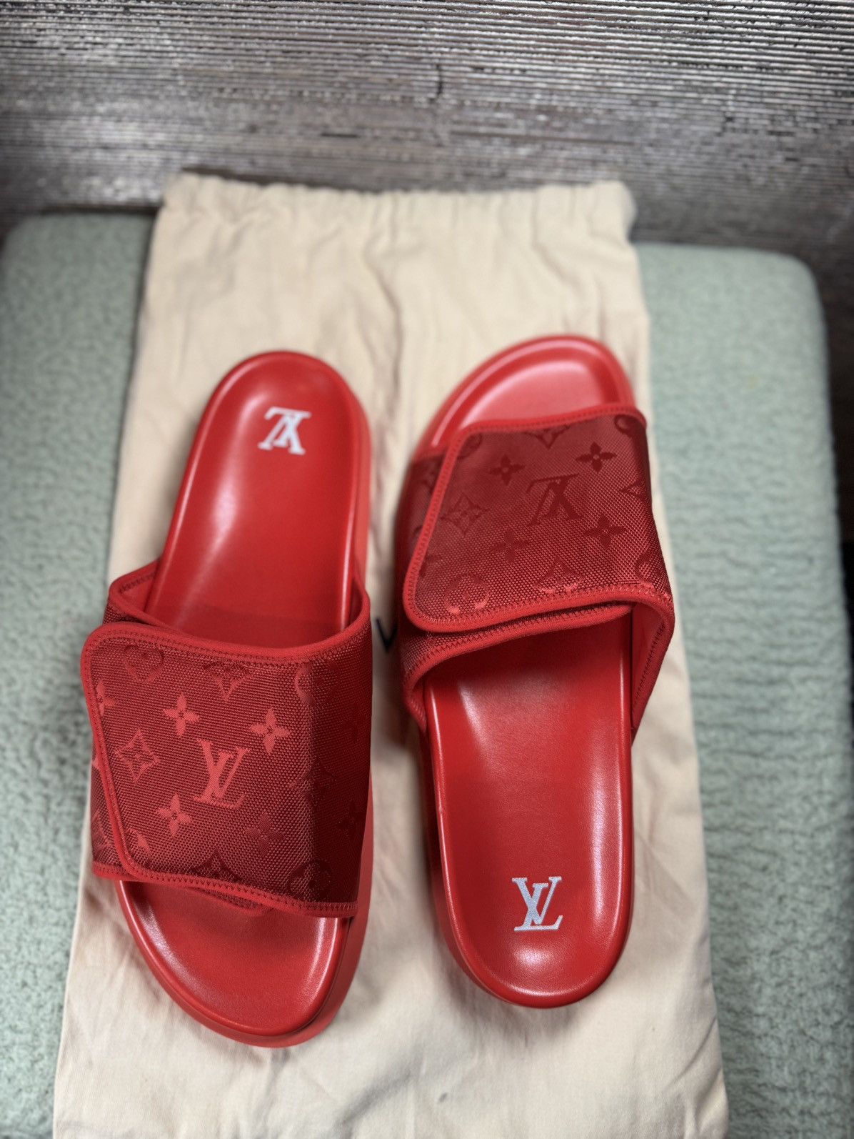 Louis Vuitton Louis Vuitton Monogram Slides Size US 13 / EU 46 - 4 Thumbnail
