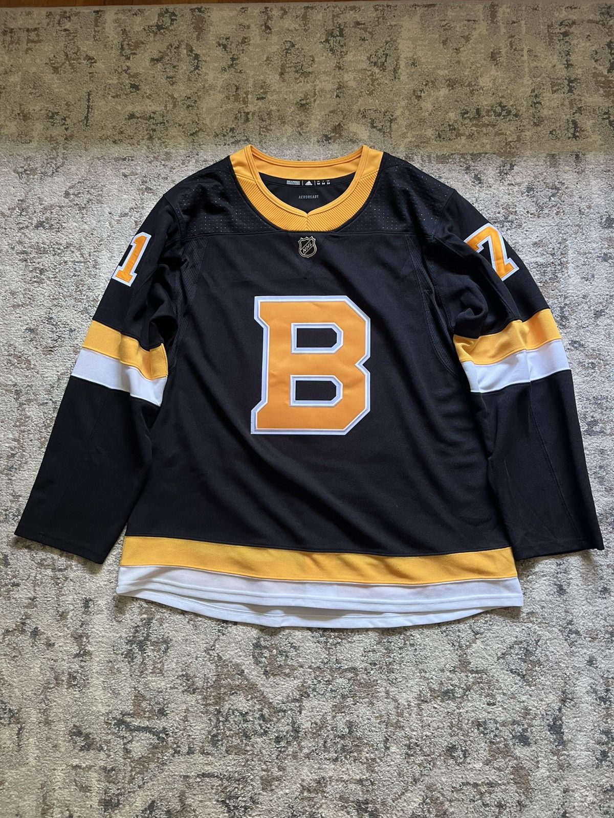Adidas Adidas Mens 54 Boston Bruins Taylor Hall #71 Hockey Jersey Size US L / EU 52-54 / 3 - 1 Thumbnail