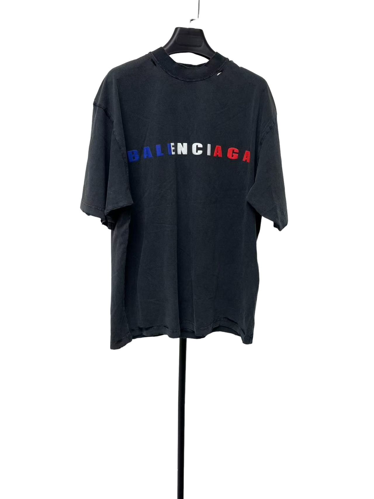 Balenciaga Balenciaga Distressed Tricolor Logo T-Shirt XS Size US XS / EU 42 / 0 - 1 Thumbnail