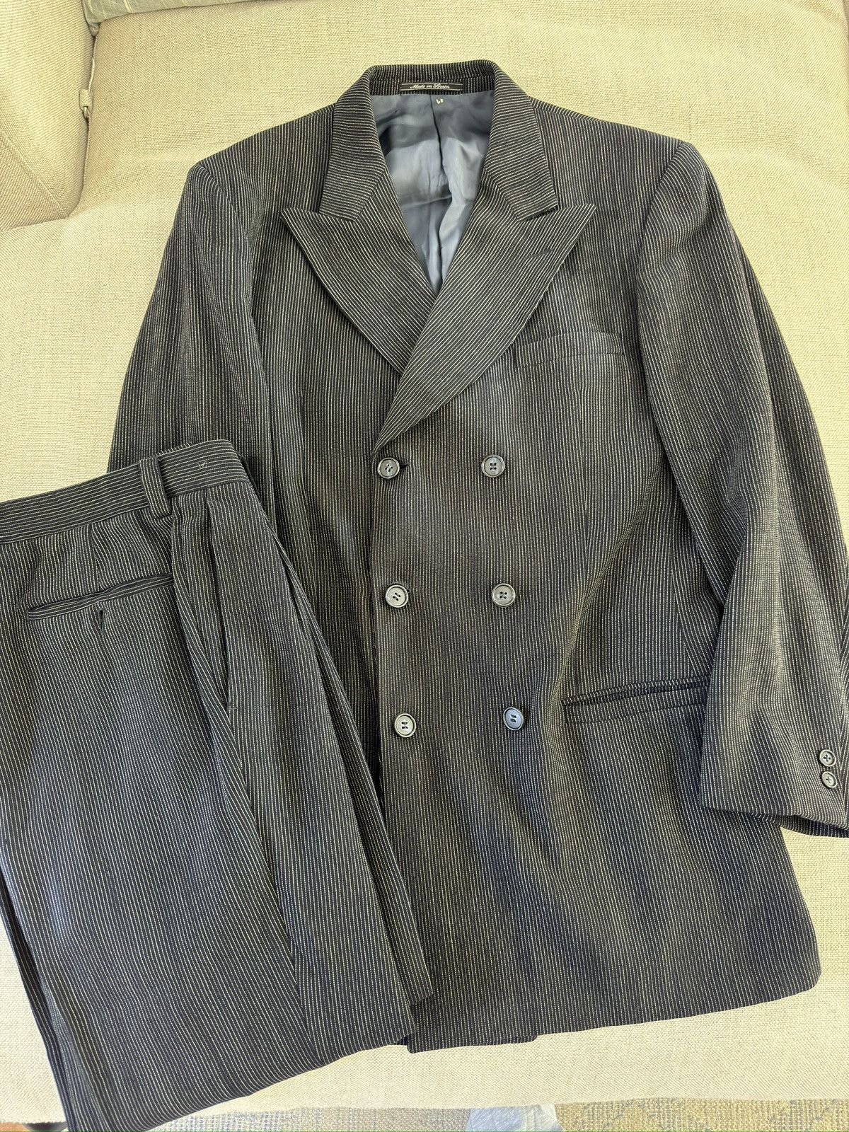 Versace VERSACE CLASSIC V2 Striped DB 6 Button Suit in Black 42R Size 44R - 7 Thumbnail