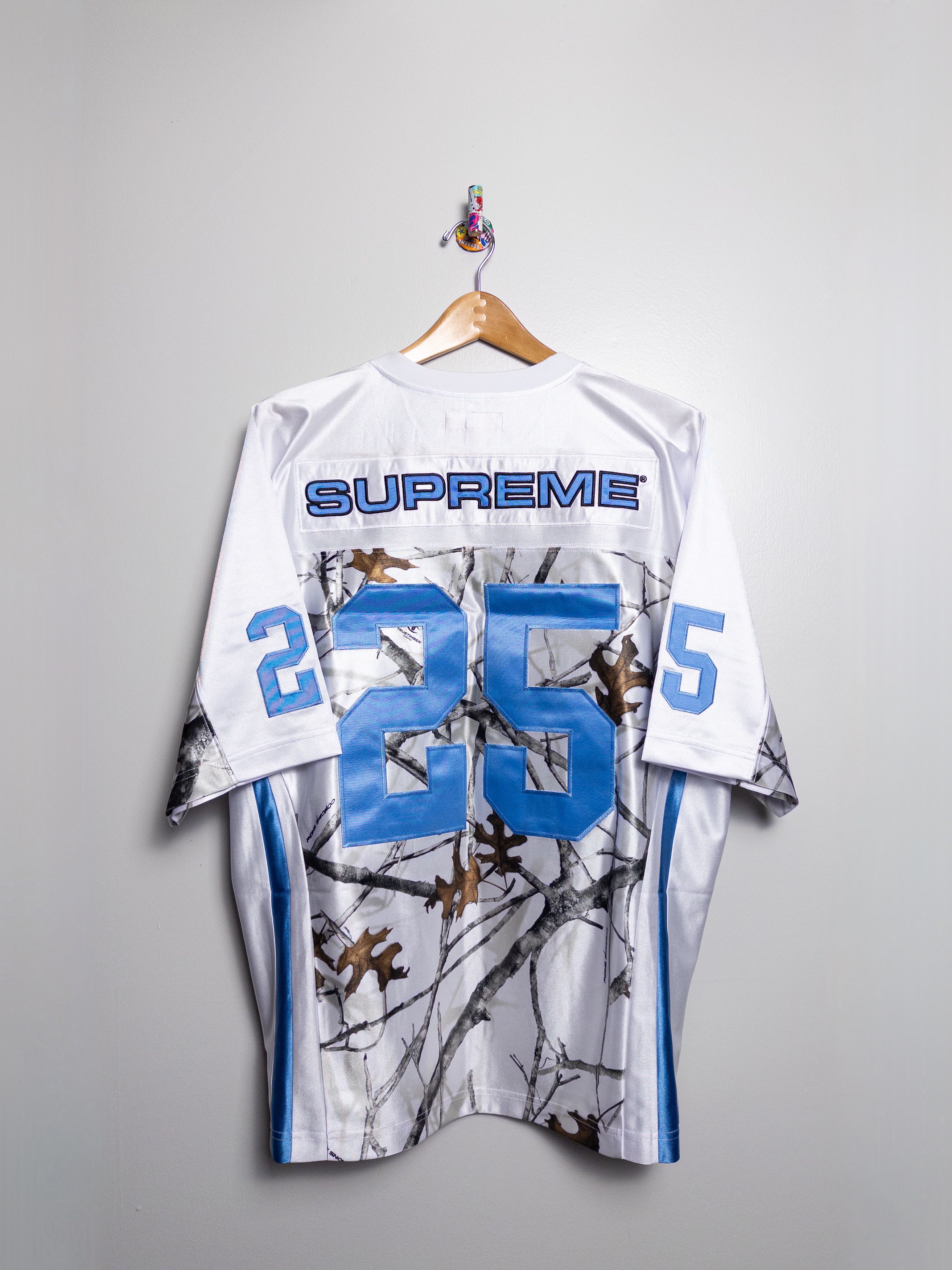 Supreme BREAST CANCER AWARENESS FOOTBALL JERSEY Size US M / EU 48-50 / 2 - 2 Thumbnail