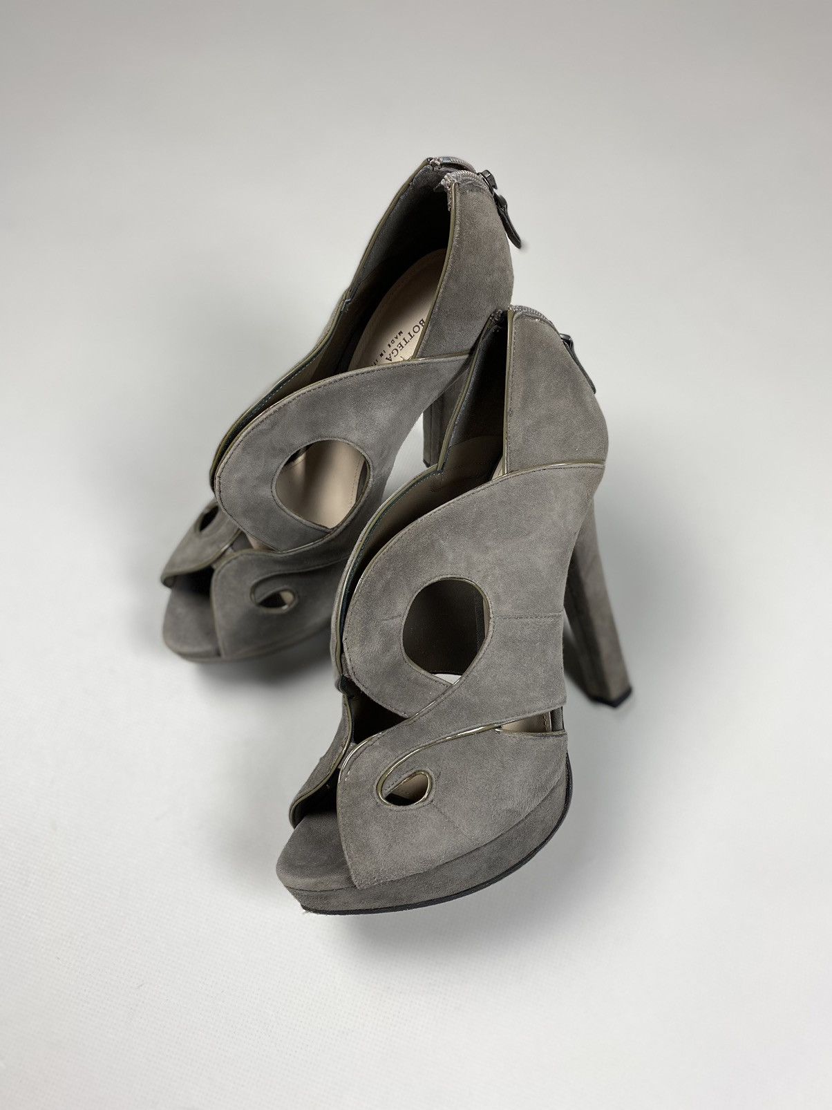 Bottega Veneta Bottega Veneta ladies suede heels shoes size 37 / US 7 Size US 7 / IT 37 - 16 Thumbnail