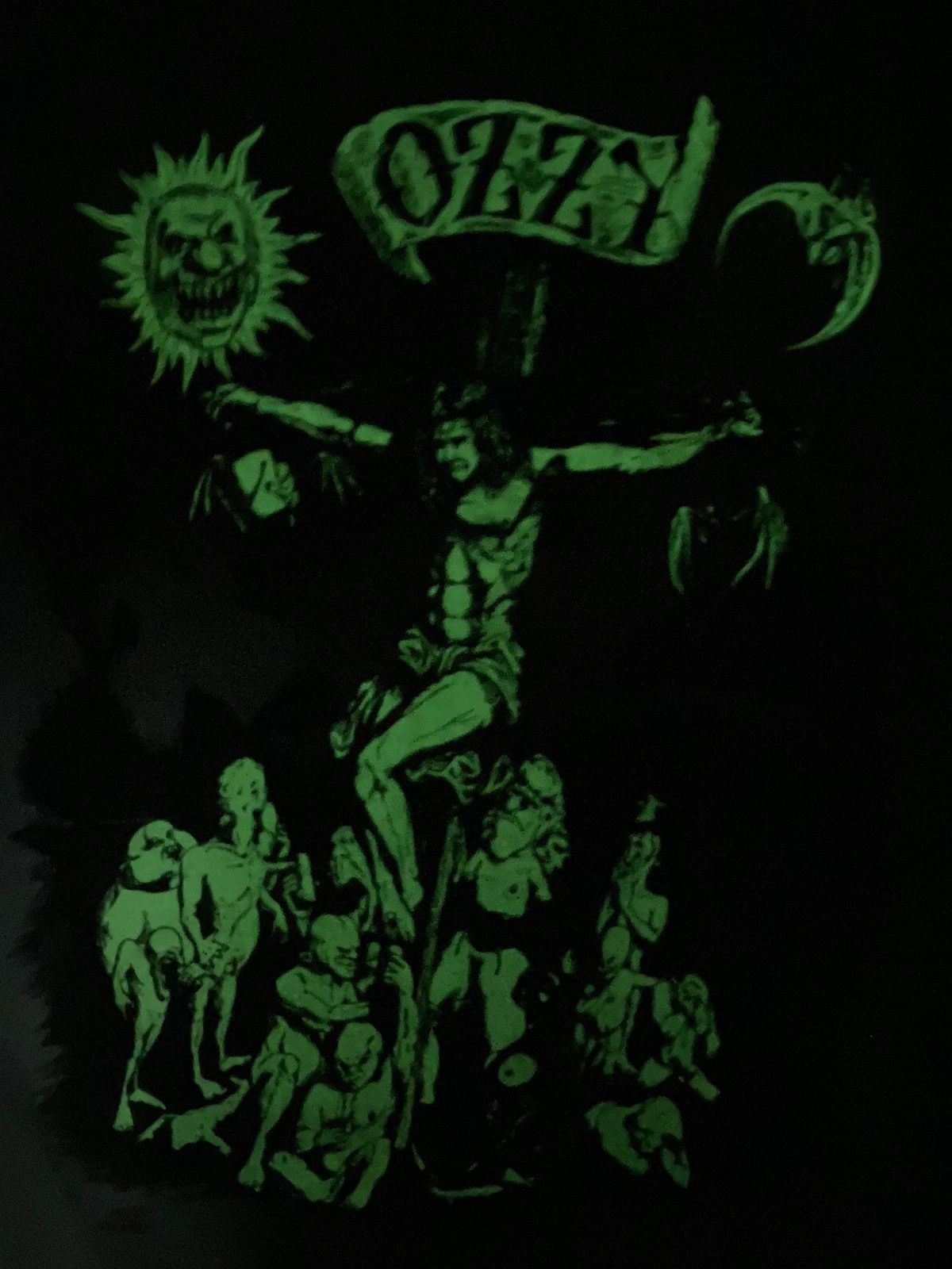 Vintage Vintage Ozzy Osbourne 90s Crucifixion Glow In The Dark T shirt Size XL Size US XL / EU 56 / 4 - 7 Thumbnail