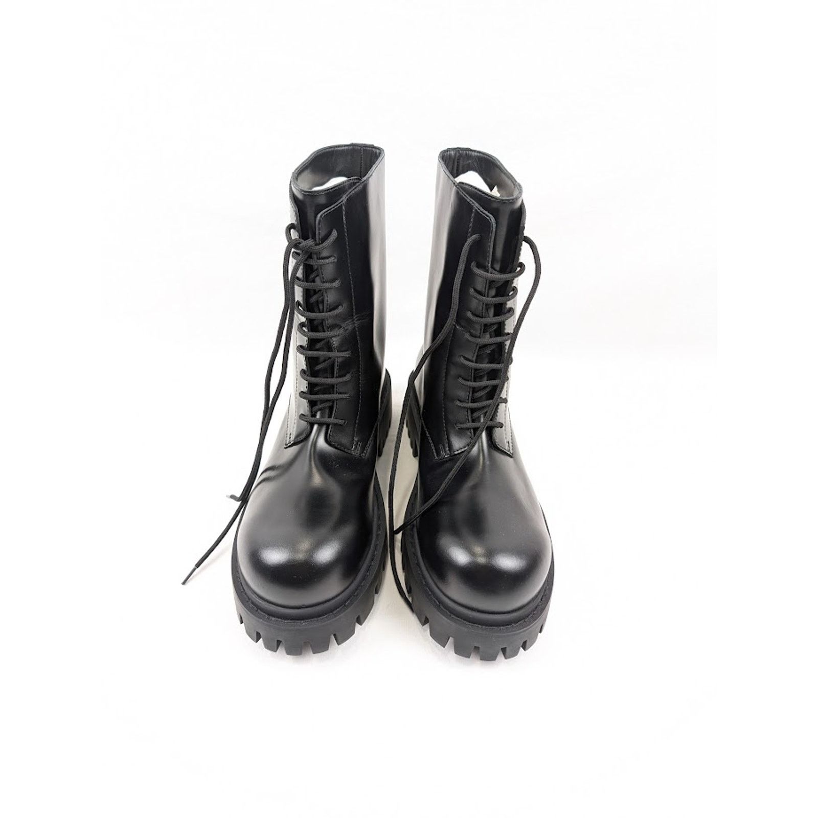 Balenciaga o1rshd1 Sergent Calf Bootie Calfskin Lux in Black Size US 11 / EU 44 - 14 Thumbnail