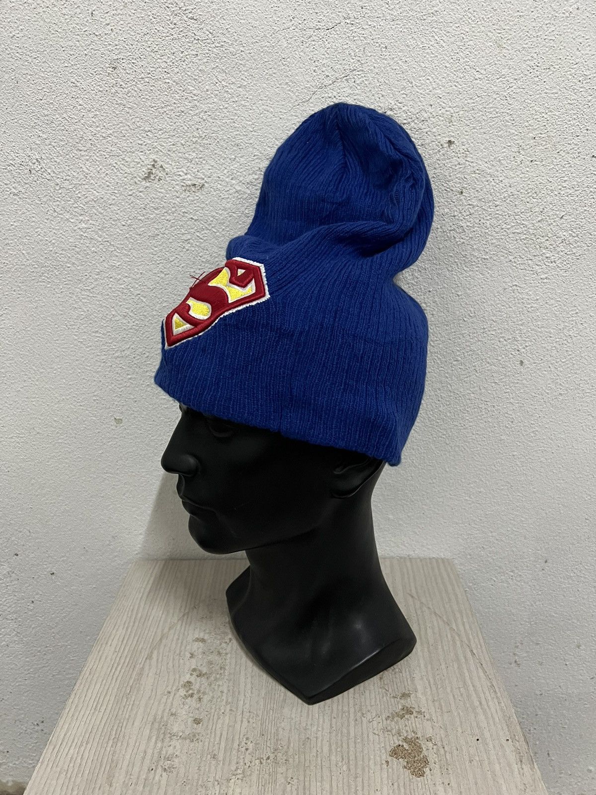 DC Comics Dc comics Superman Cartoon Beanie Hat Size ONE SIZE - 3 Thumbnail