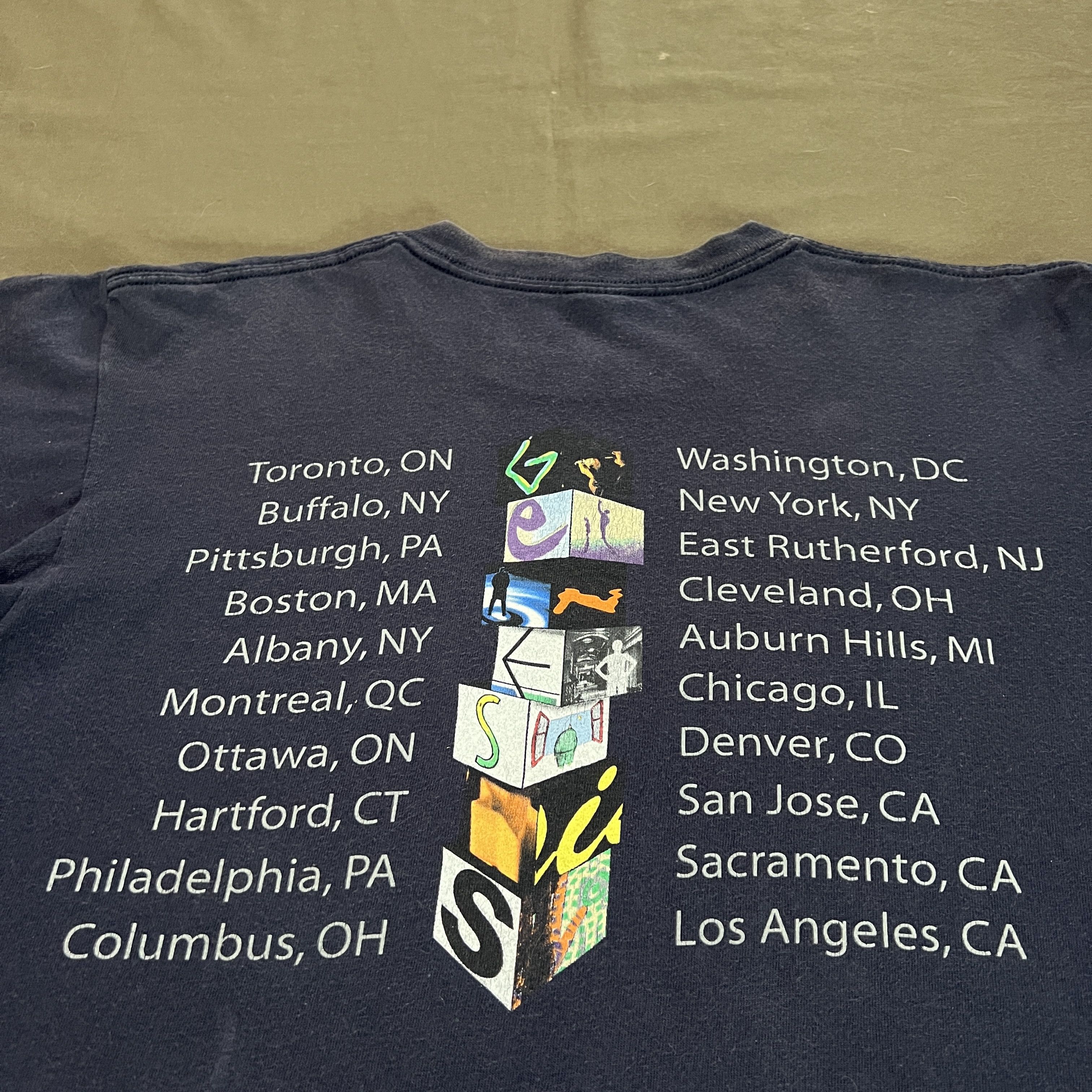 Band Tees Vintage Y2K Genesis Tour Promo Tee Faded Progressive rock Size US M / EU 48-50 / 2 - 5 Thumbnail