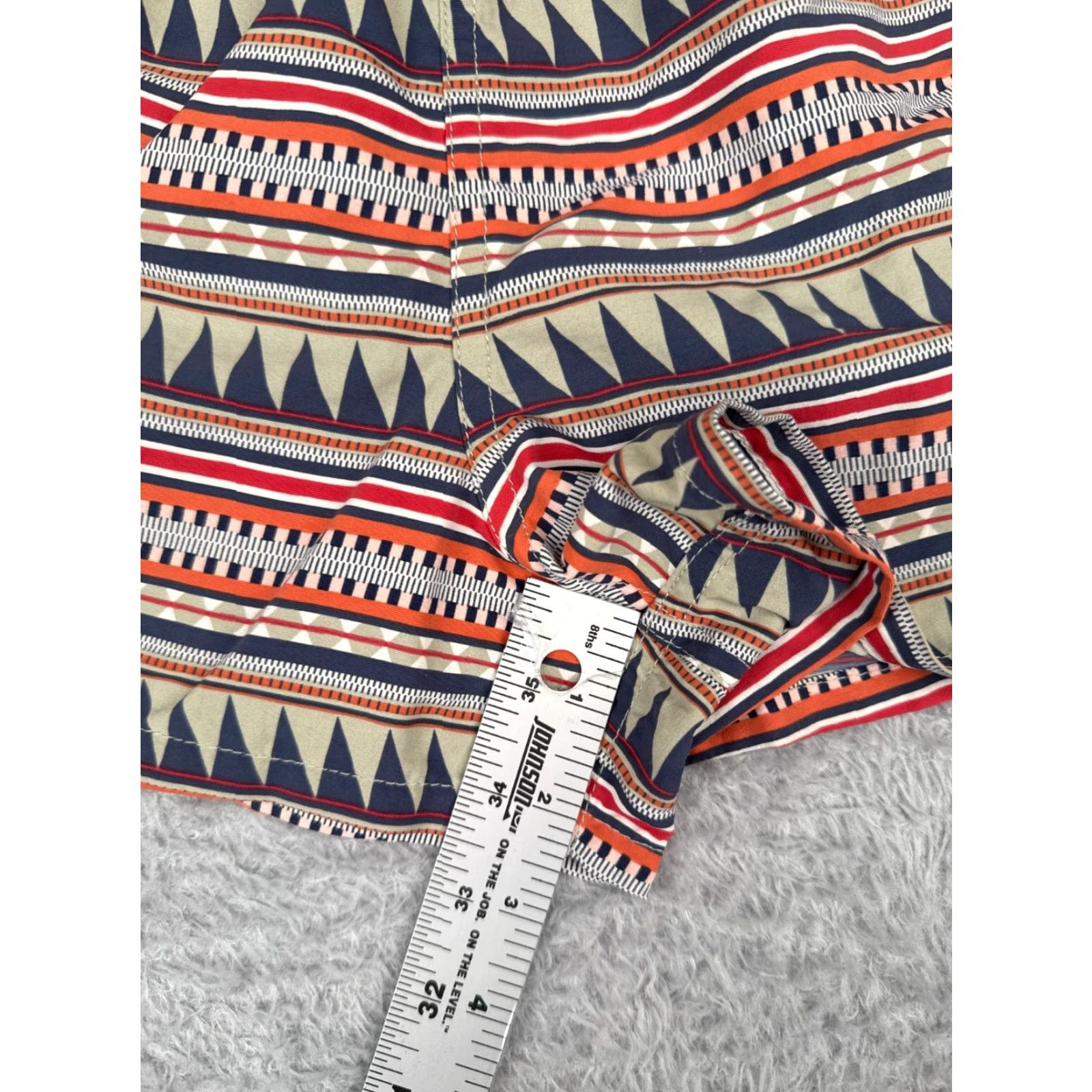 Patagonia Patagonia Shorts Women Medium Red Beige Tribal Southwest Pattern Baggies 2.5" Vintage No Size 32" / US 10 / IT 46 - 6 Thumbnail