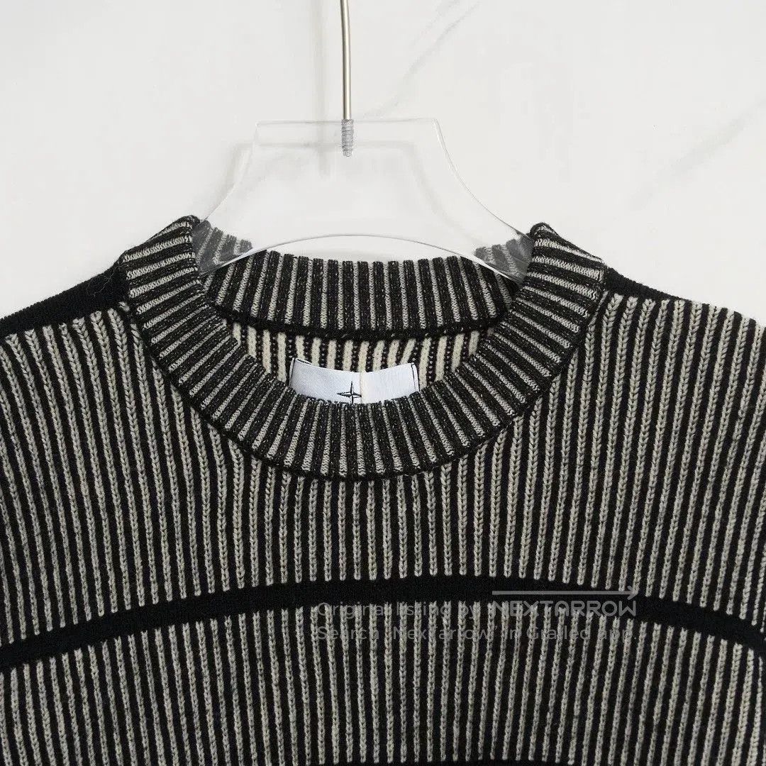Stone Island Stone Island Men's Logo Stripe Knit. Size US M / EU 48-50 / 2 - 2 Thumbnail