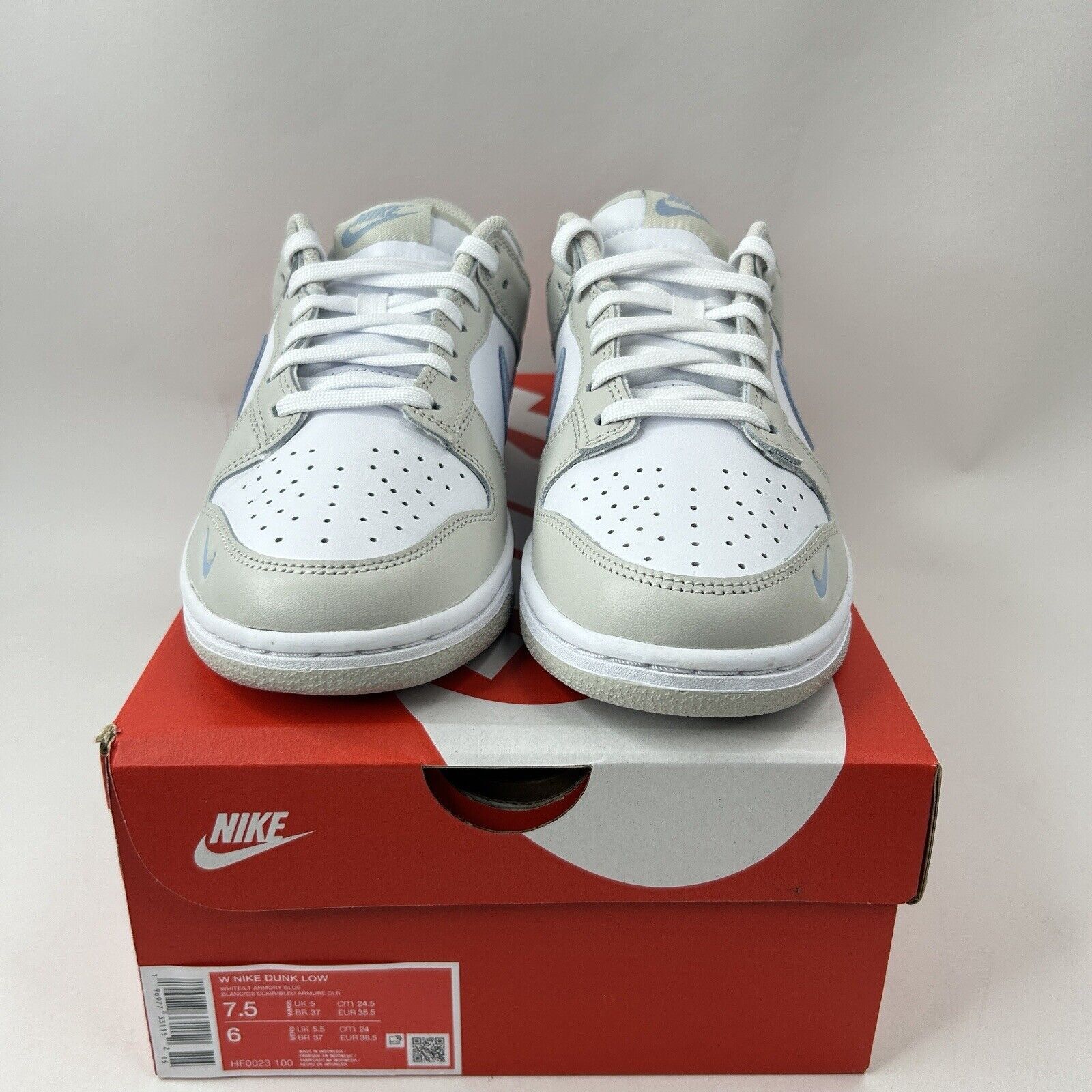 Nike Nike Dunk Low WMNS “White Light Armory Blue” 2024 Size US 7.5 / IT 37.5 - 2 Thumbnail
