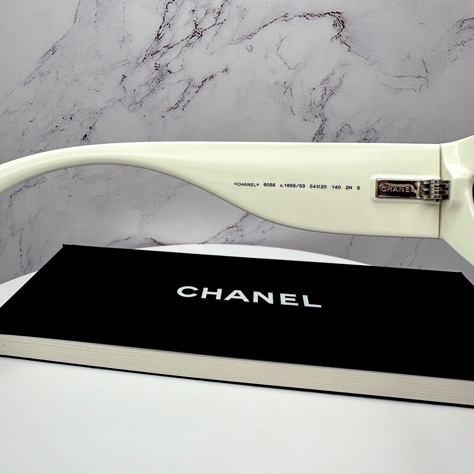 New CHANEL Black White Cat Eye Sunglasses CC Logo Authentic