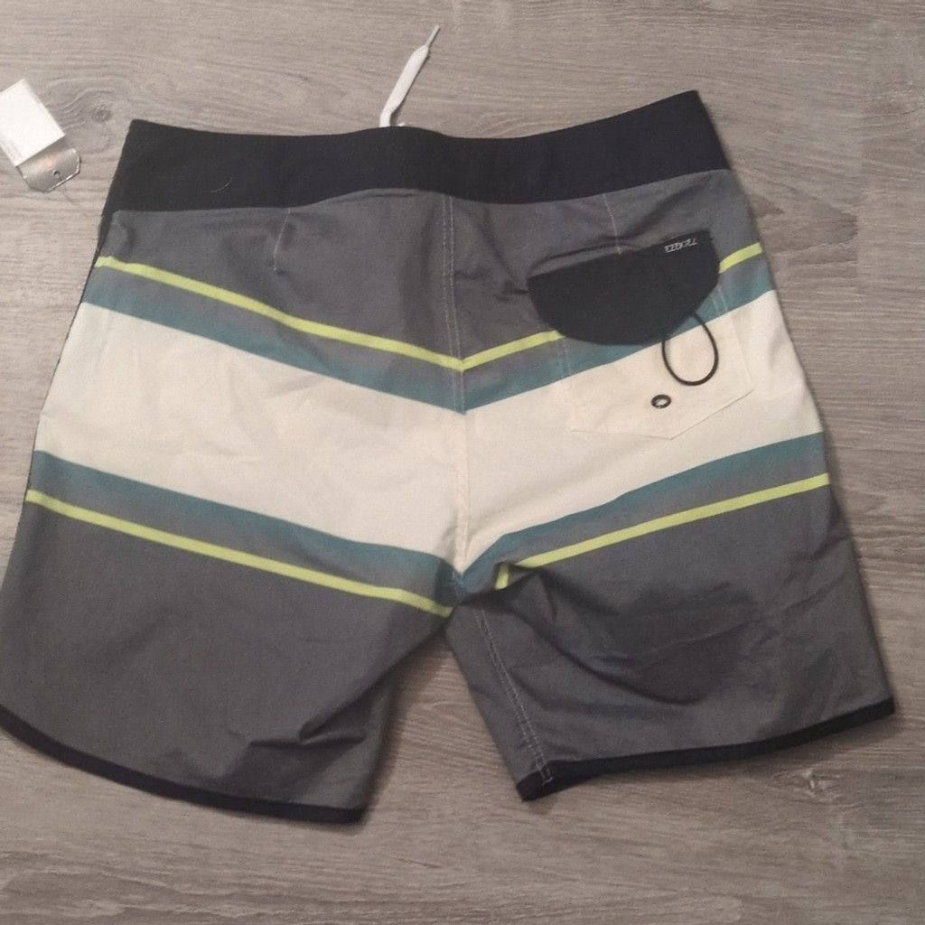 Ezekiel Ezekiel board shorts size 34 Size US 34 / EU 50 - 4 Thumbnail