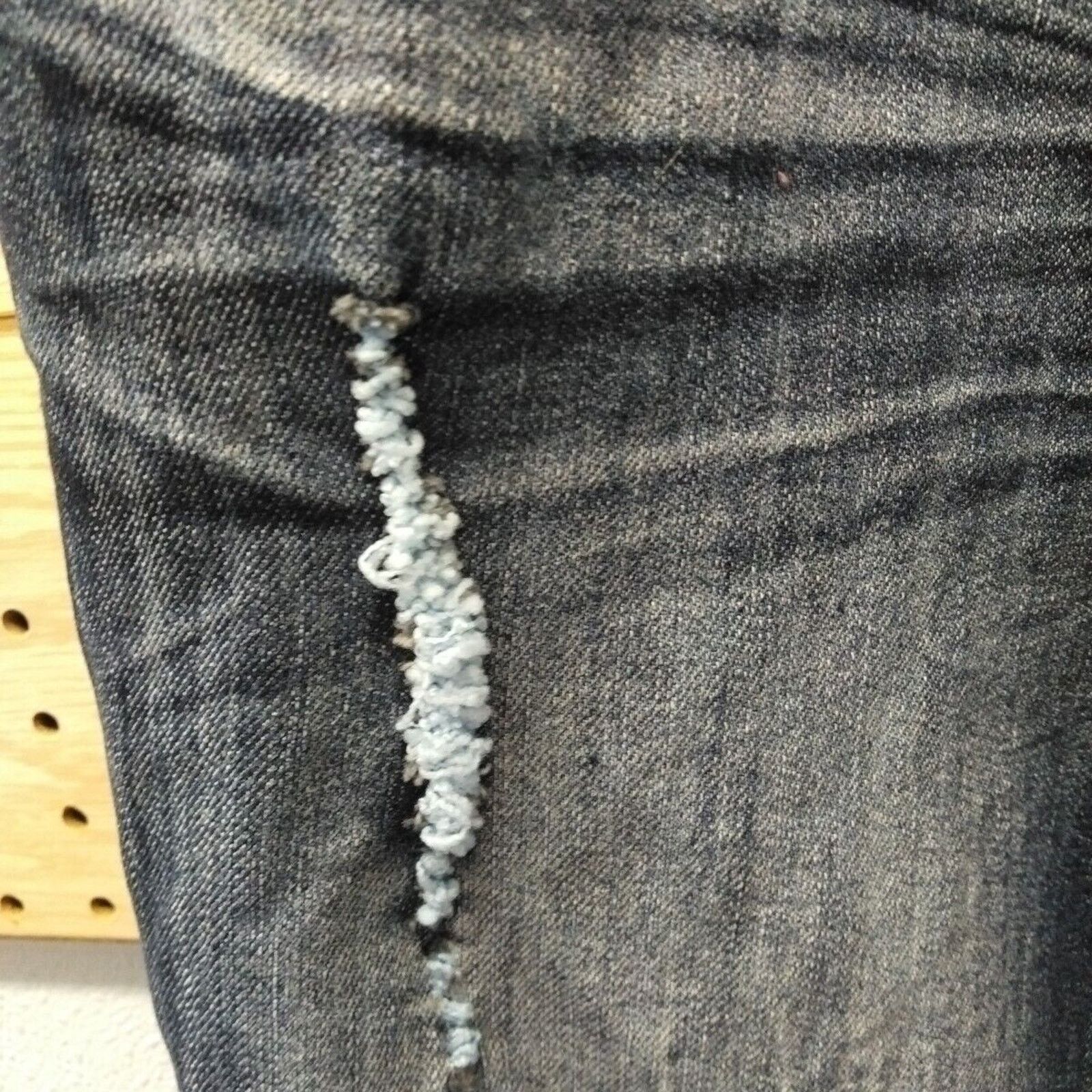 Other Touch Me Jeans Womans Capri Size 16. Destressed Size 38" / US 16 / IT 52 - 2 Thumbnail