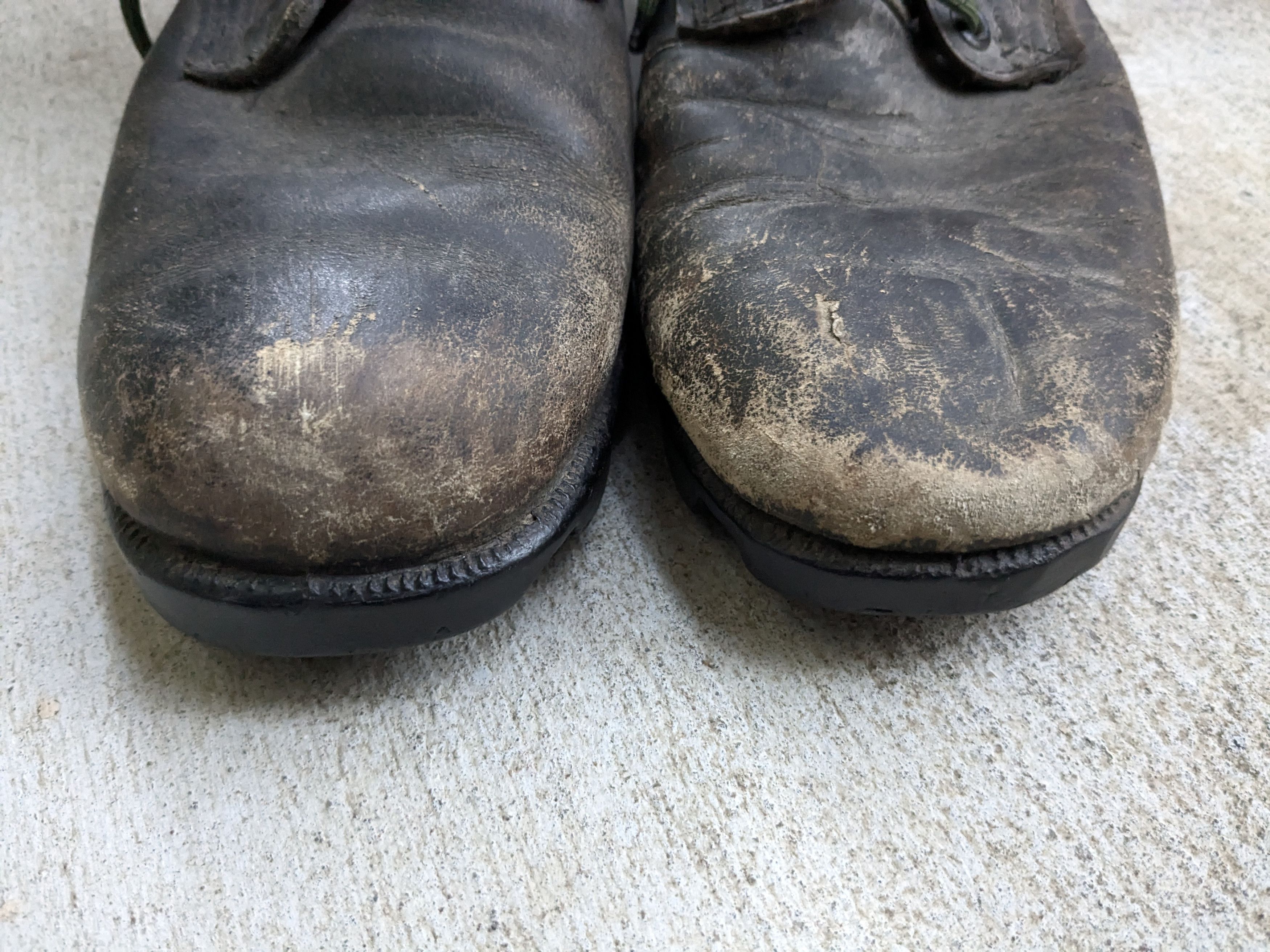 Genuine Leather × Vintage Vintage Combat Boots Black 9 R Jungle Leather Chunky USA Size US 9 / EU 42 - 2 Thumbnail
