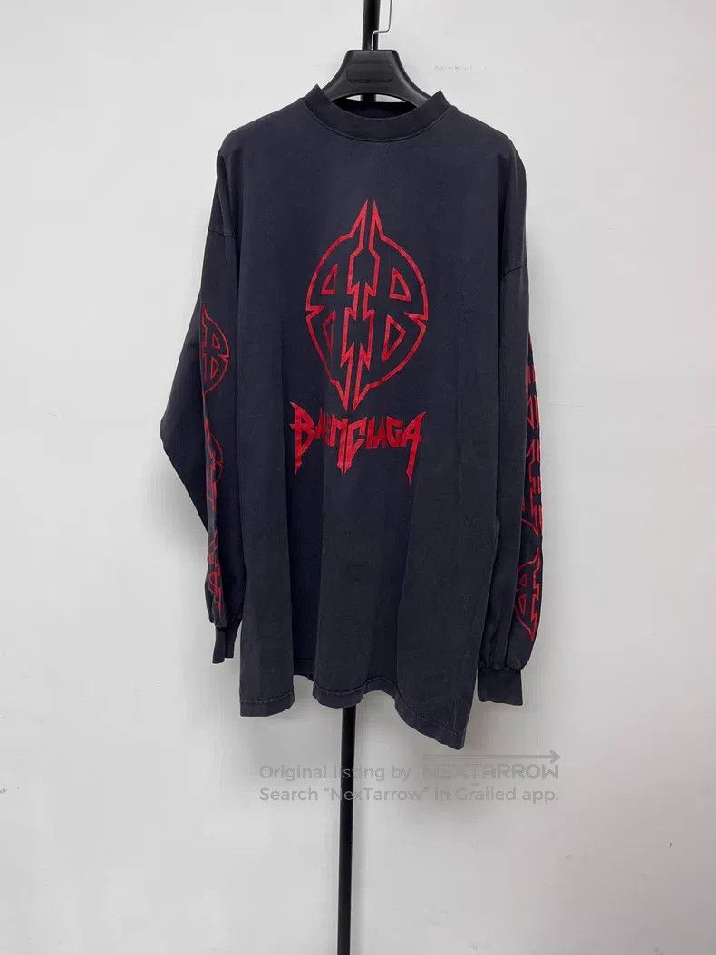 Balenciaga Balenciaga Letter Printed Crewneck Pullover Long Sleeve Sw Size US S / EU 44-46 / 1 - 1 Thumbnail