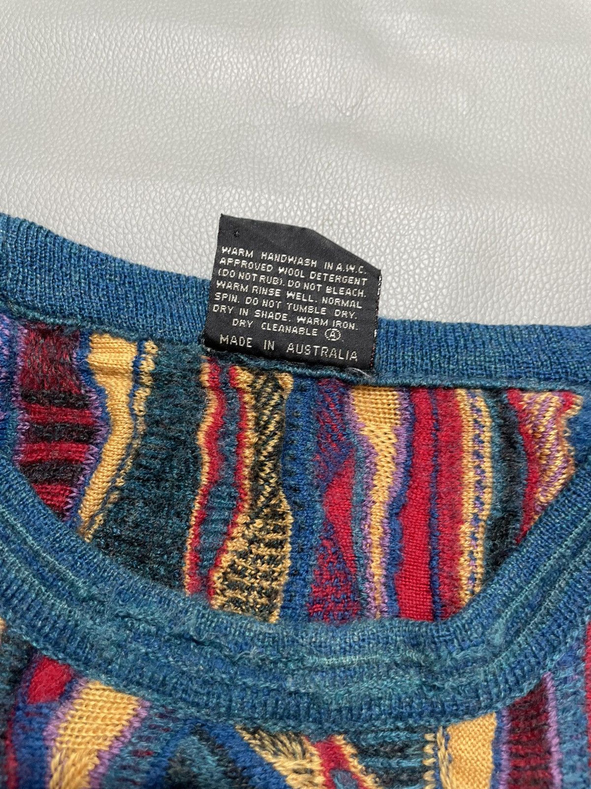 Coogi Coogi Style 3D Knitt Australia Emaroo Sweater distress Size US XS / EU 42 / 0 - 5 Thumbnail