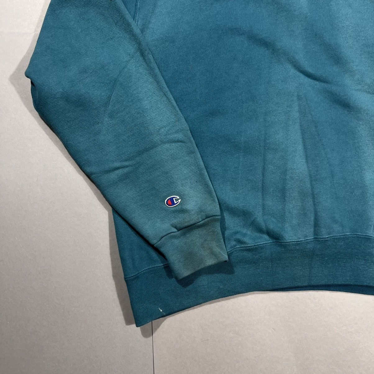 Champion × Vintage Vintage 90s Champion Sun Faded Turquoise Hoodie Size US L / EU 52-54 / 3 - 8 Thumbnail