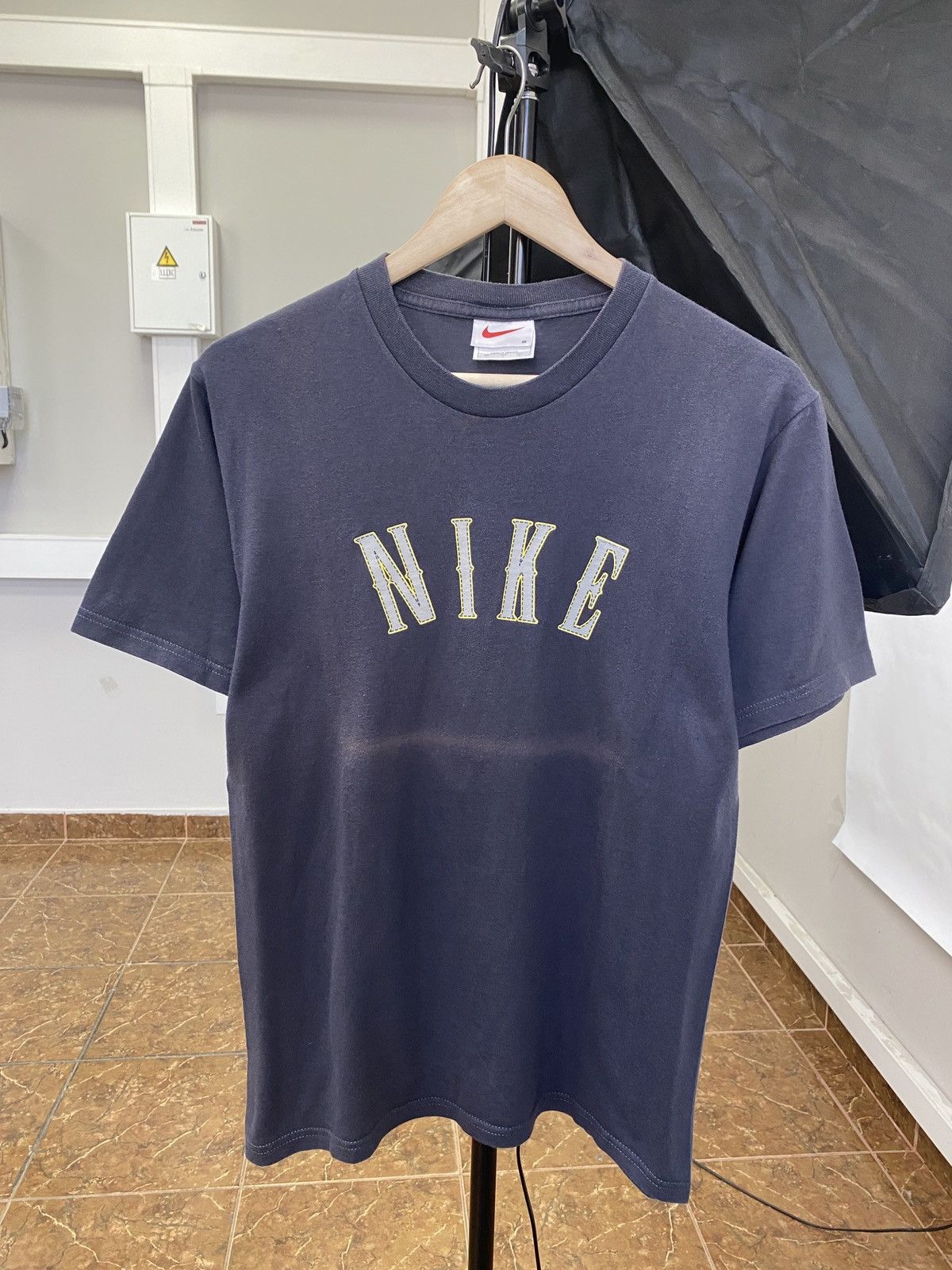 Nike 🇺🇸 Vintage 90s Nike T-Shirt Rare Retro Hype Y2K Size US S / EU 44-46 / 1 - 1 Thumbnail