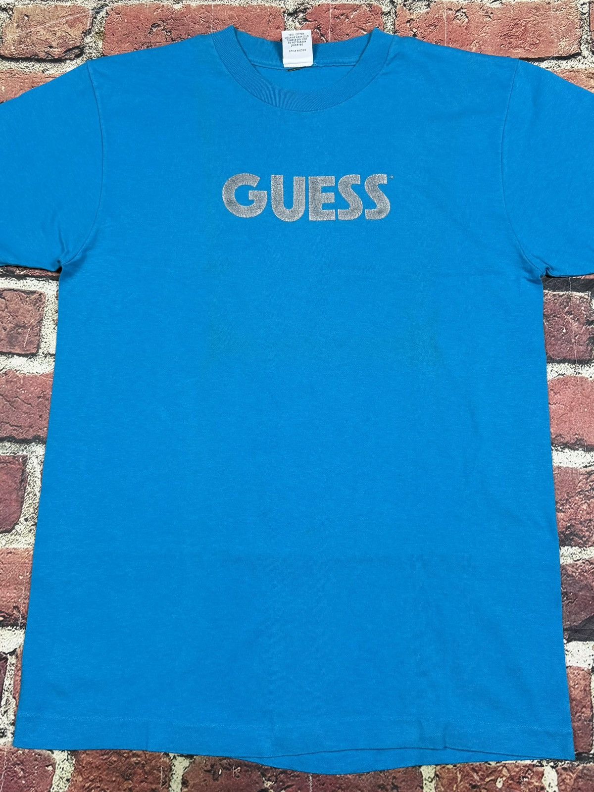 Guess Vintage 90s Guess Teal Blue Single Stitched T Shirt Marciano Size US L / EU 52-54 / 3 - 2 Thumbnail