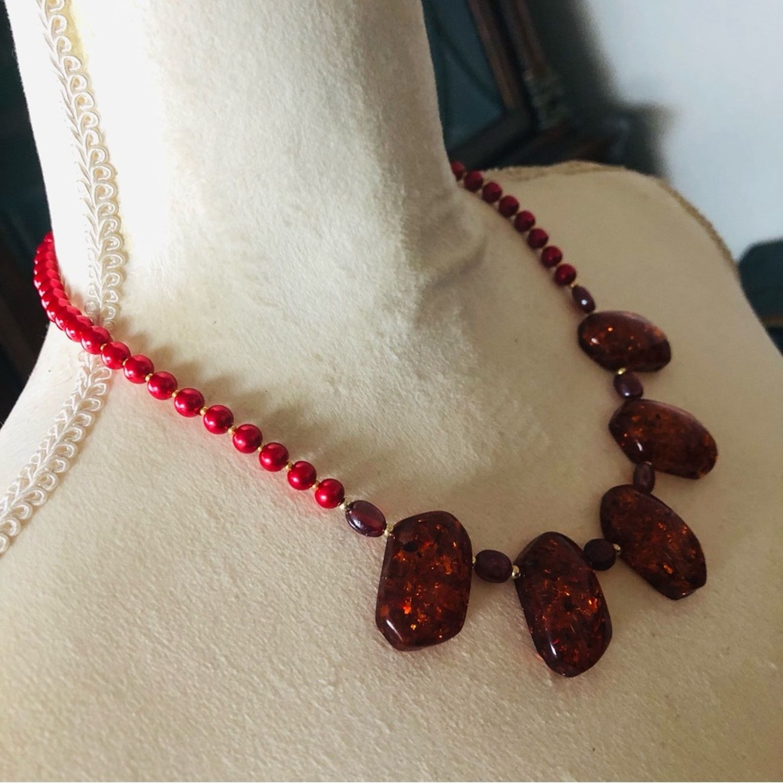 Handmade Handcrafted repurpose faux amber speckle bead Pearl necklace Size ONE SIZE - 3 Thumbnail