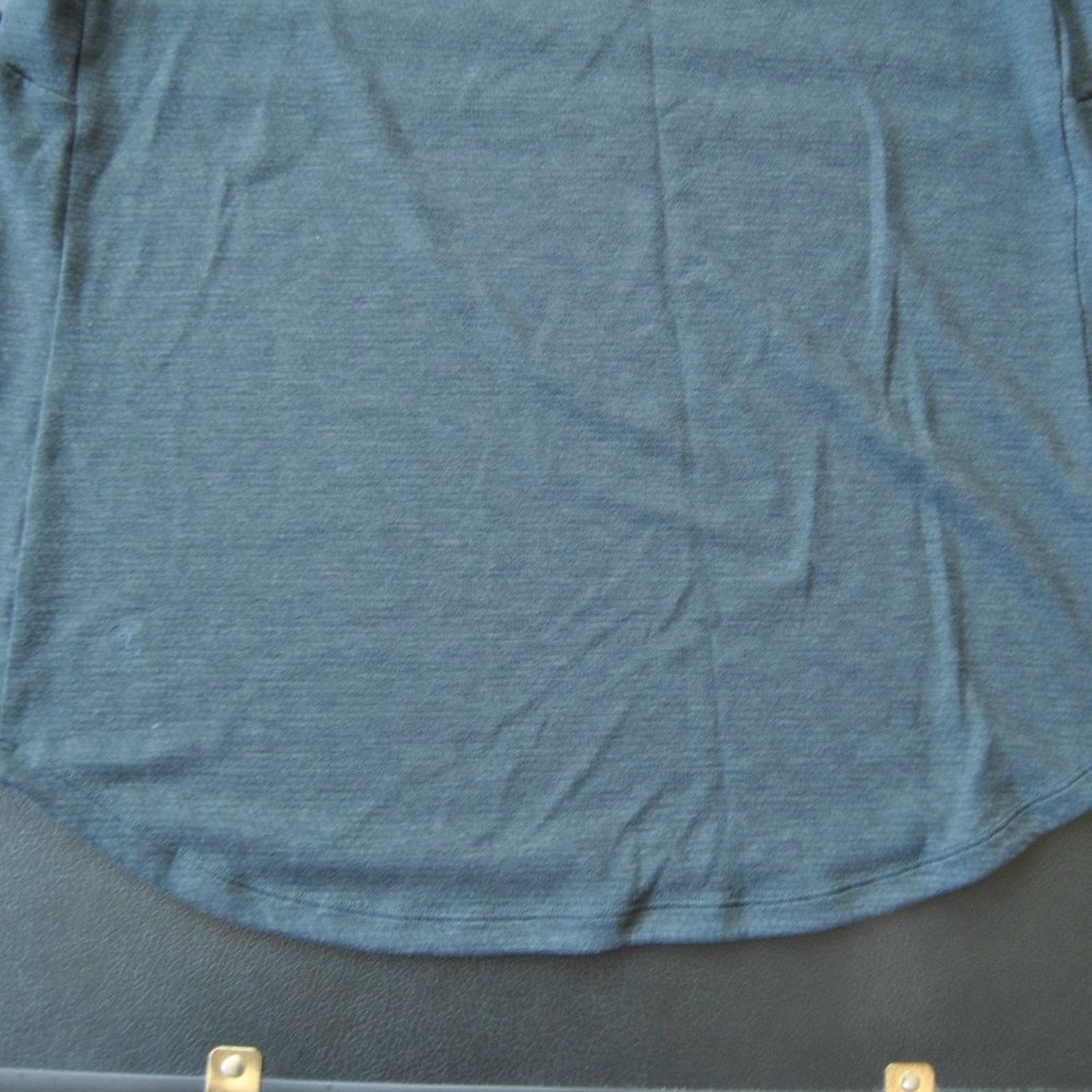 Lululemon Lululemon Athletica Small Dark Gray Long Sleeve Shirt Size US S / EU 44-46 / 1 - 6 Thumbnail