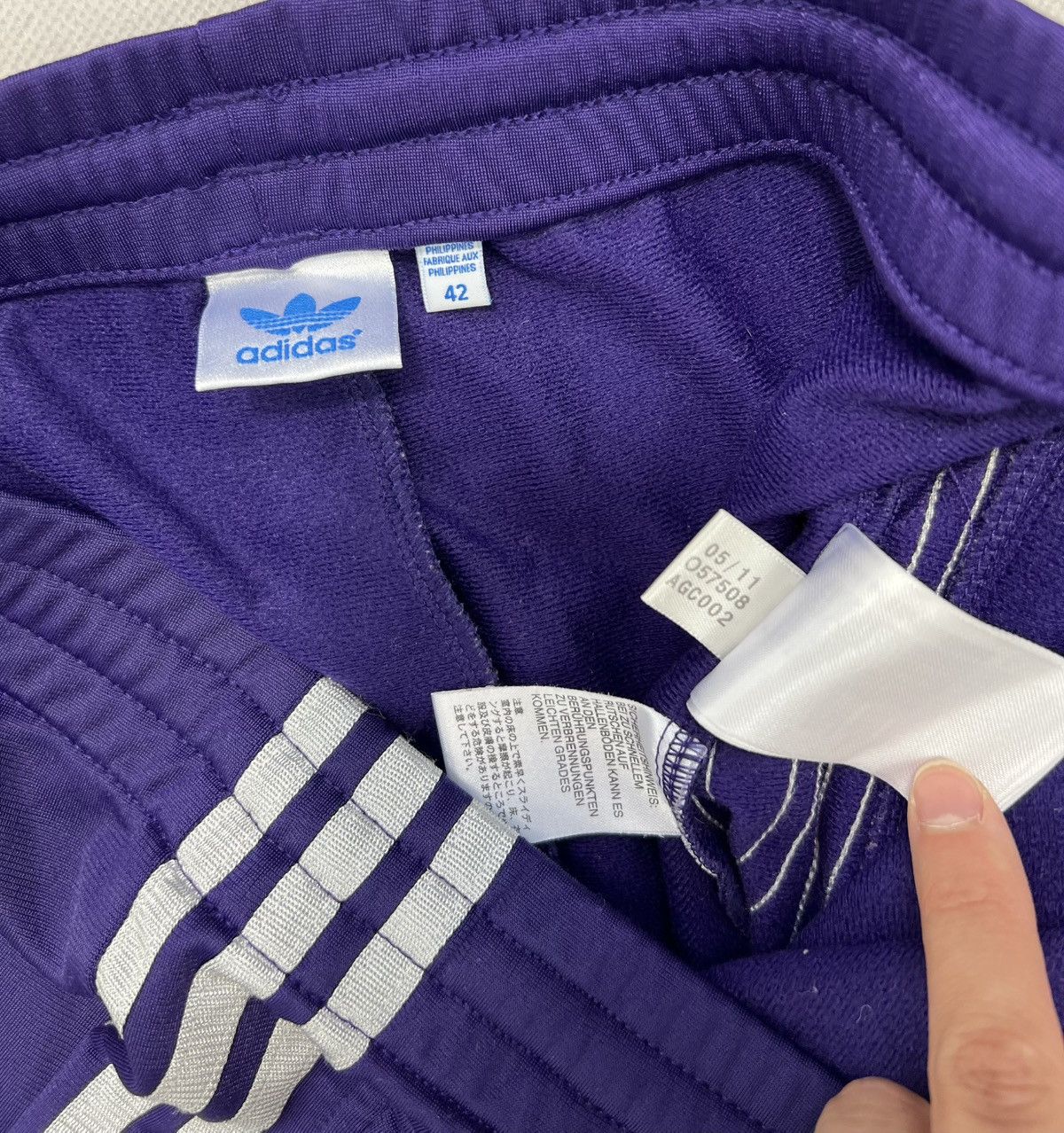 Adidas Unisex Pants Adidas Stripes Purple Vintage Y2K Size US 34 / EU 50 - 4 Thumbnail