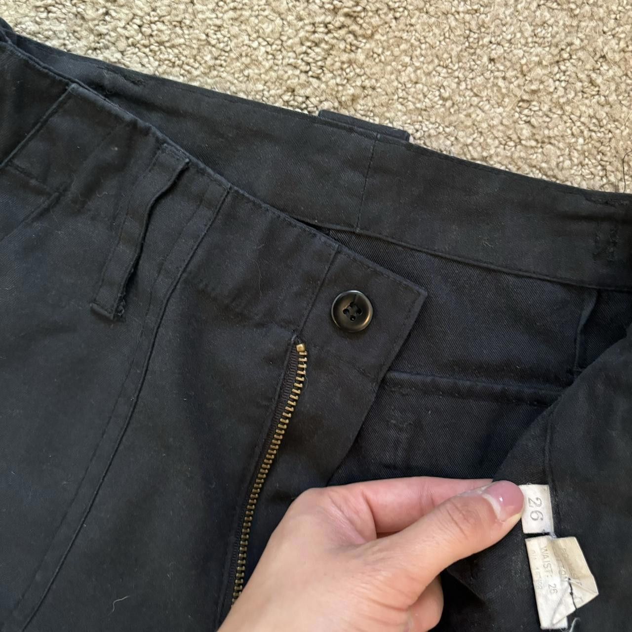 Urban Outfitters Urban Outfitters Black Cargo Pants Size 26" / US 2 / IT 38 - 2 Thumbnail
