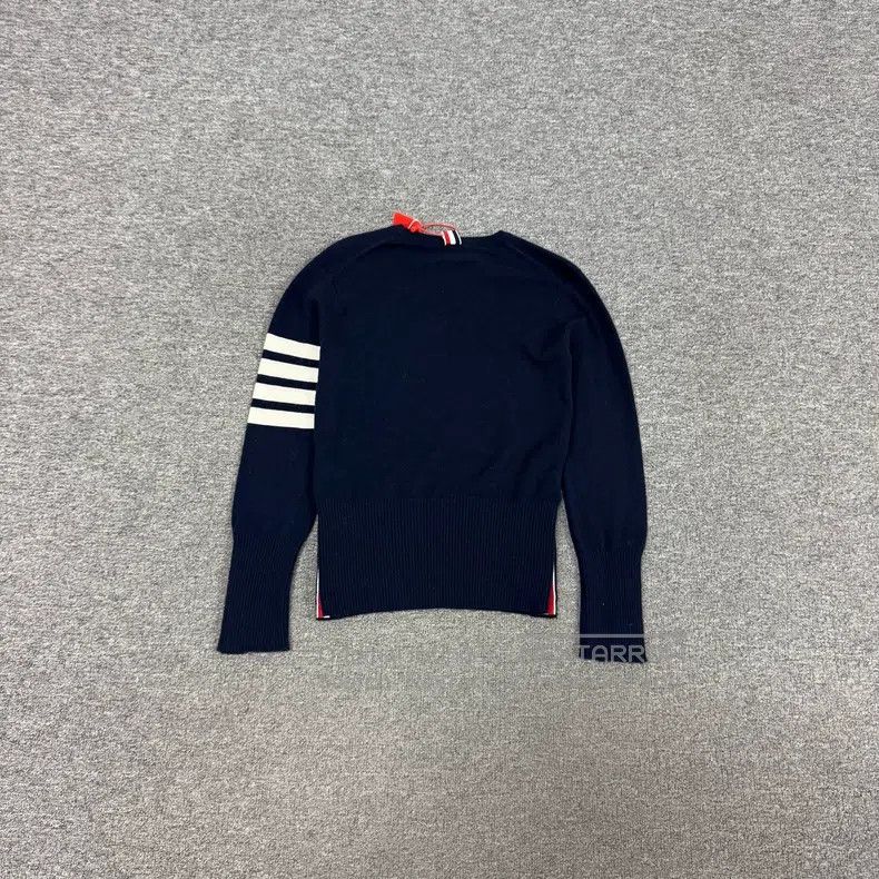 Thom Browne Thom Browne Classic four-striped wool knit sweater Size US XS / EU 42 / 0 - 2 Thumbnail