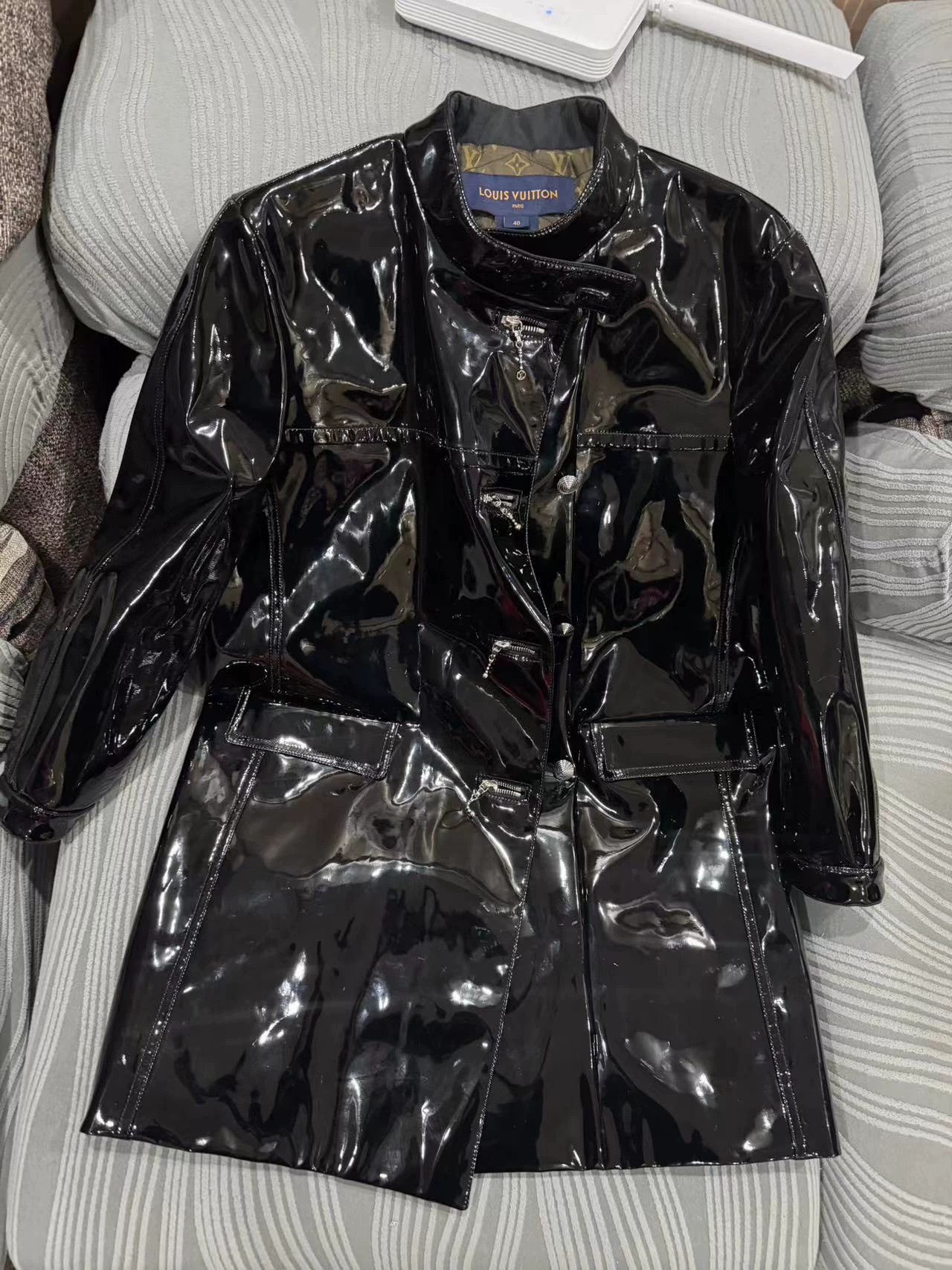 Louis Vuitton Louis Vuitton Runway New Patent Leather Coat Monogram Size M / US 6-8 / IT 42-44 - 1 Thumbnail